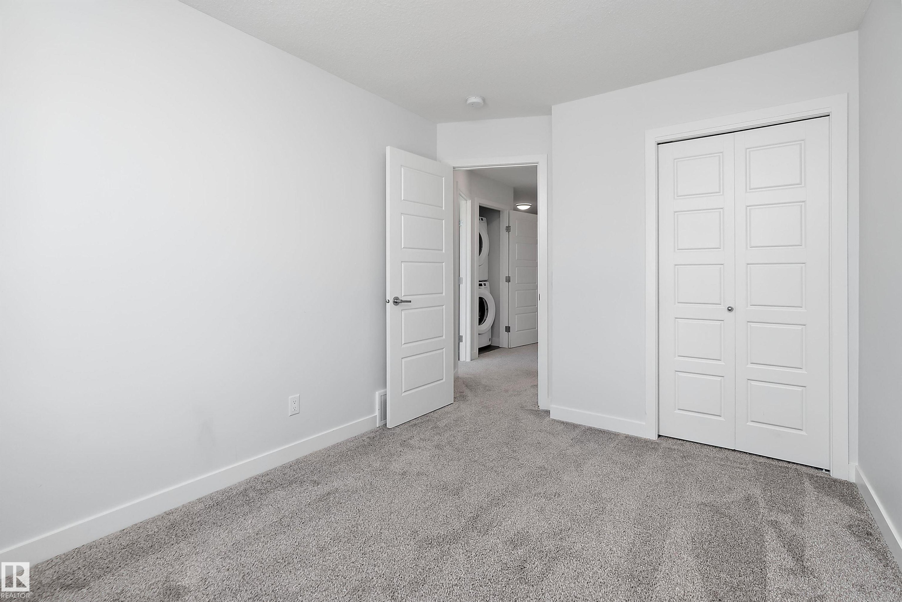 5275 Edgemont Boulevard Nw, Edmonton, AB - Indoor Photo Showing Other Room