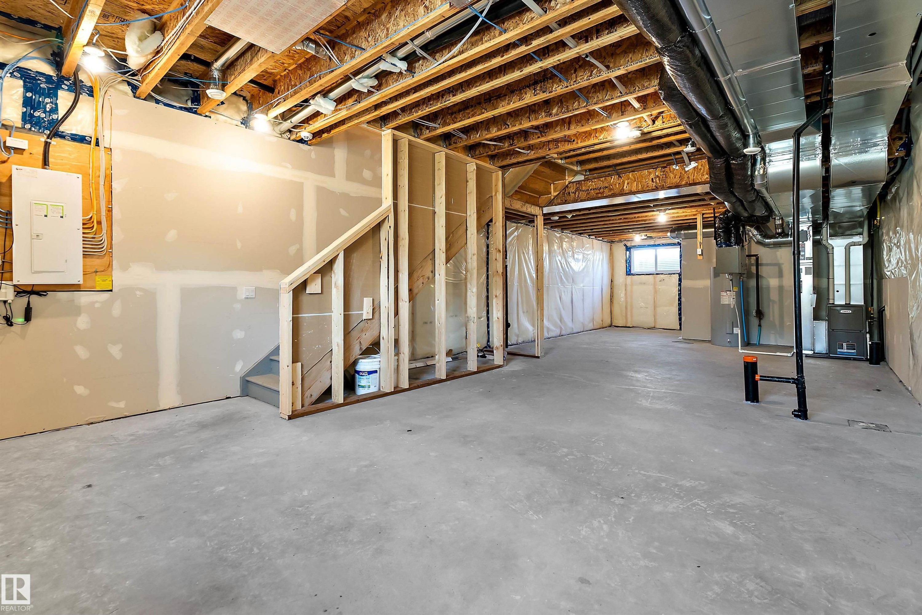 5275 Edgemont Boulevard Nw, Edmonton, AB - Indoor Photo Showing Basement