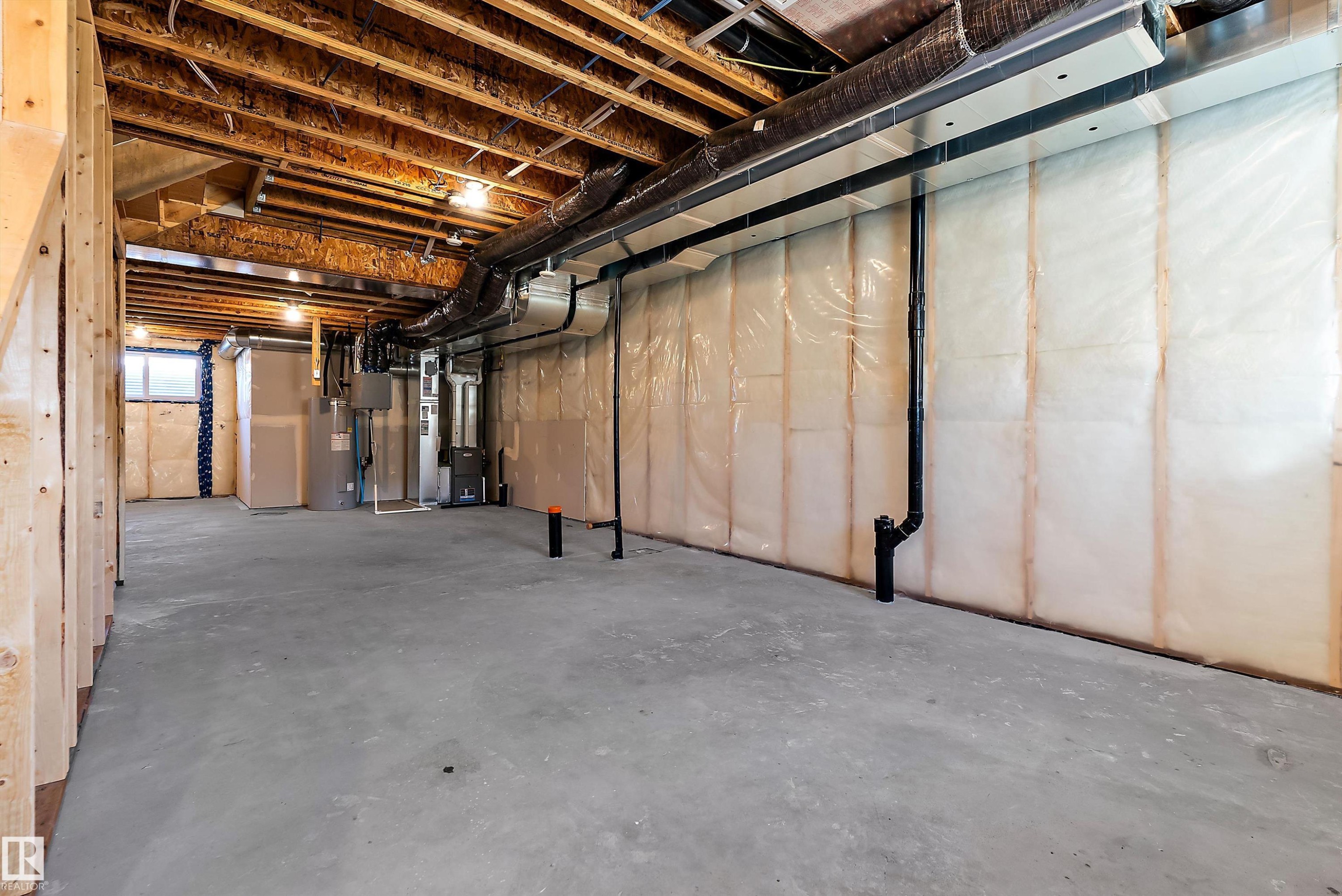 5275 Edgemont Boulevard Nw, Edmonton, AB - Indoor Photo Showing Basement