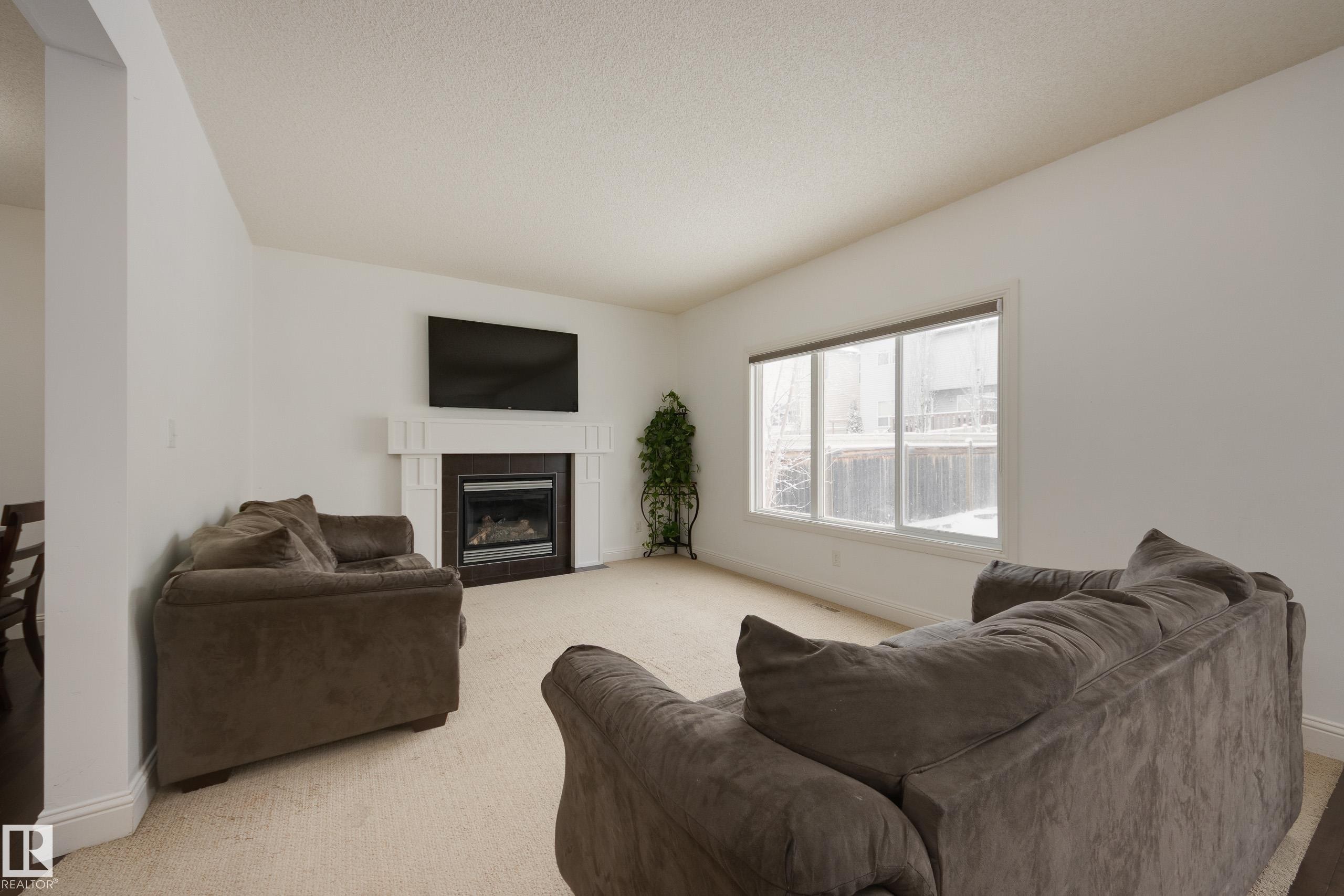 6131 10 Avenue, Edmonton, AB