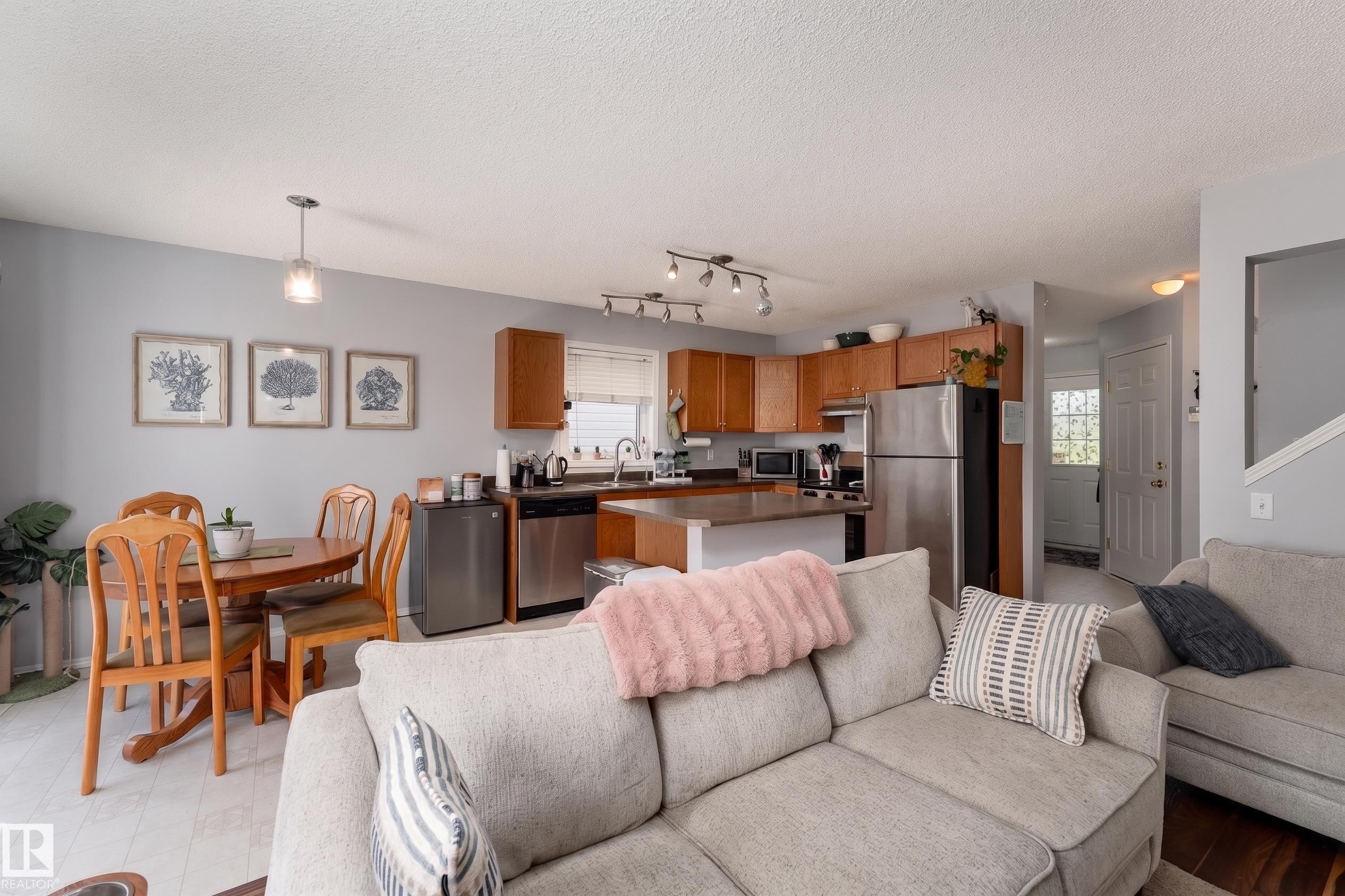 2 13403 Cumberland Road, Edmonton, AB