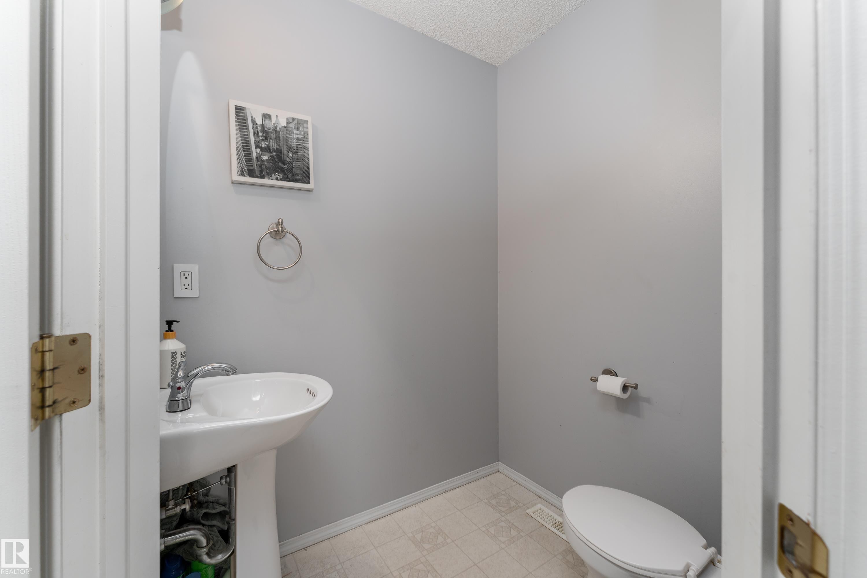 2 13403 Cumberland Road, Edmonton, AB