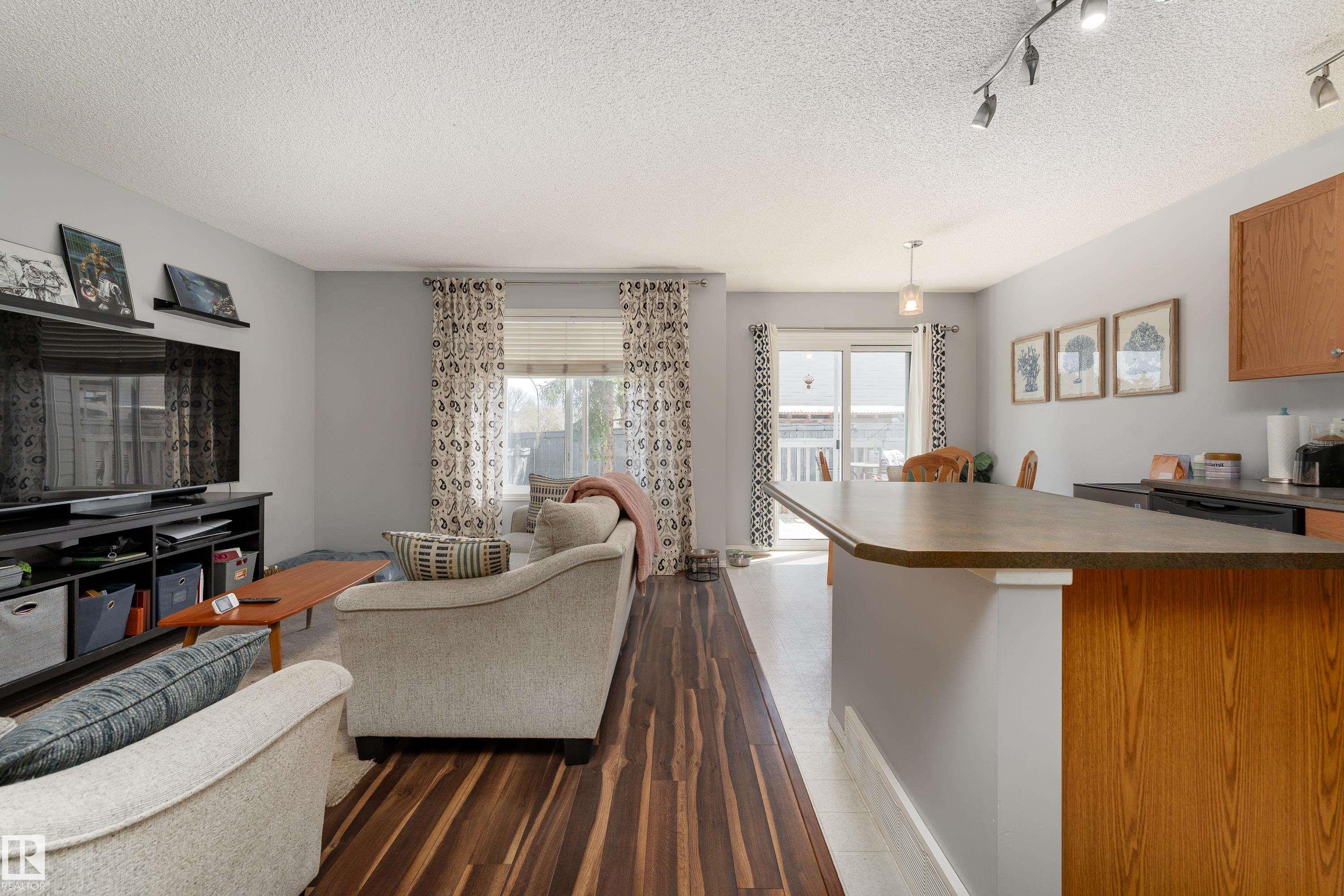 2 13403 Cumberland Road, Edmonton, AB