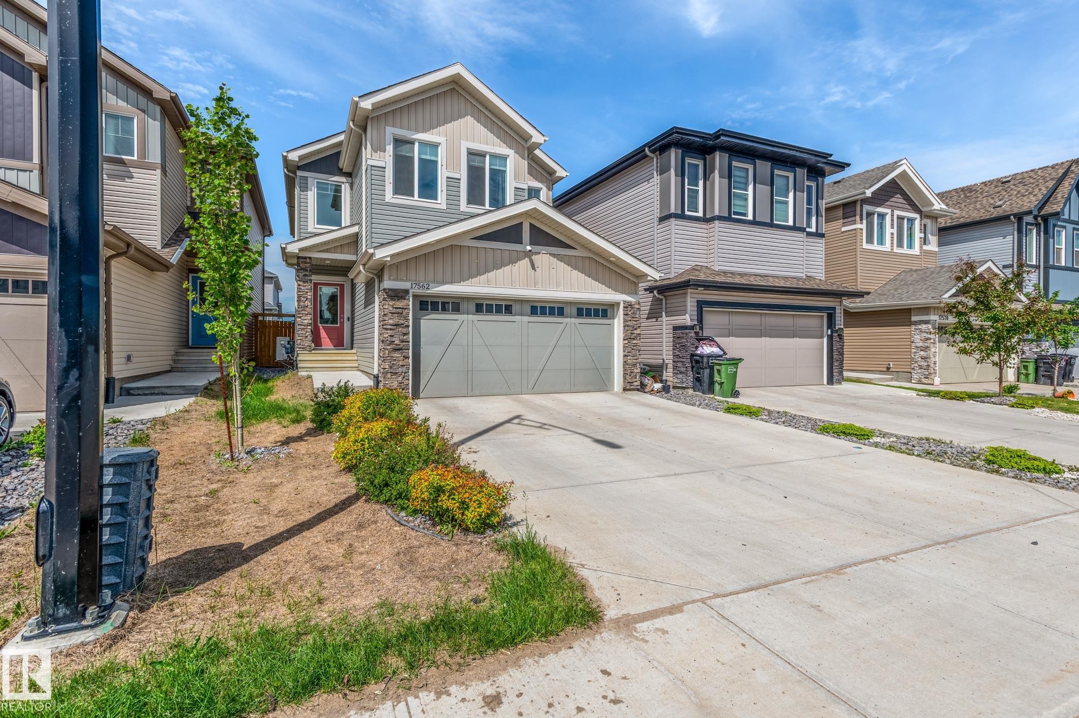 17562 63A Street, Edmonton, AB