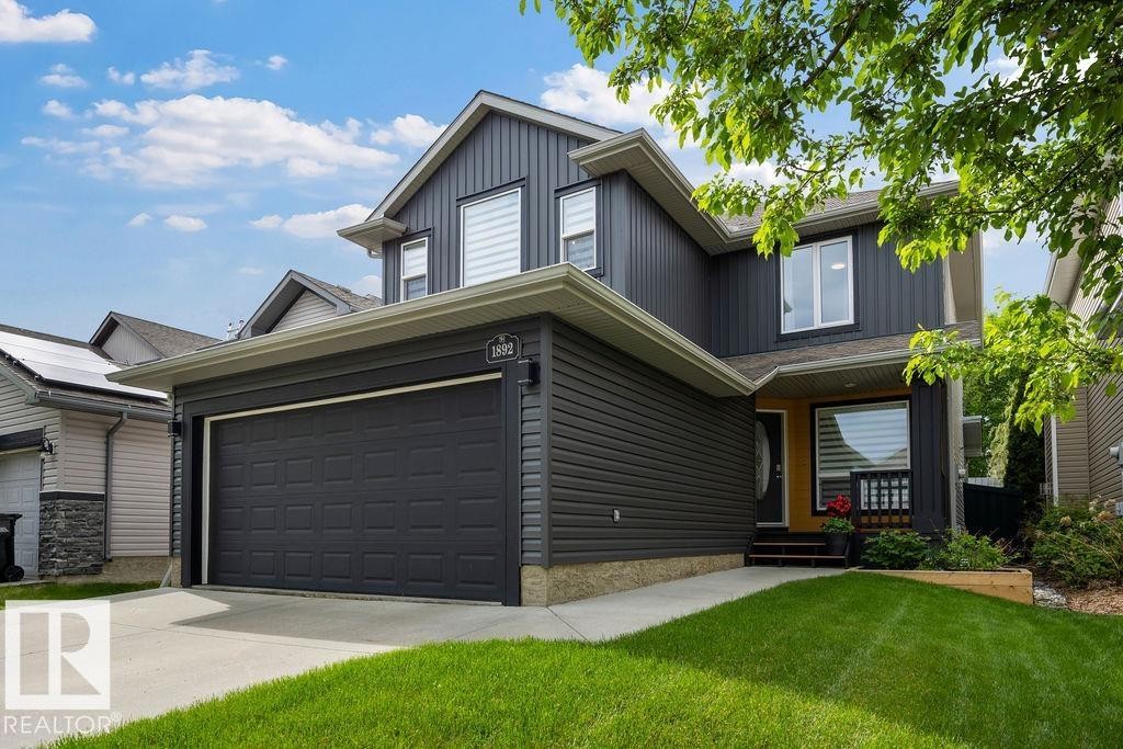 1892 Robertson Crescent, Edmonton, AB