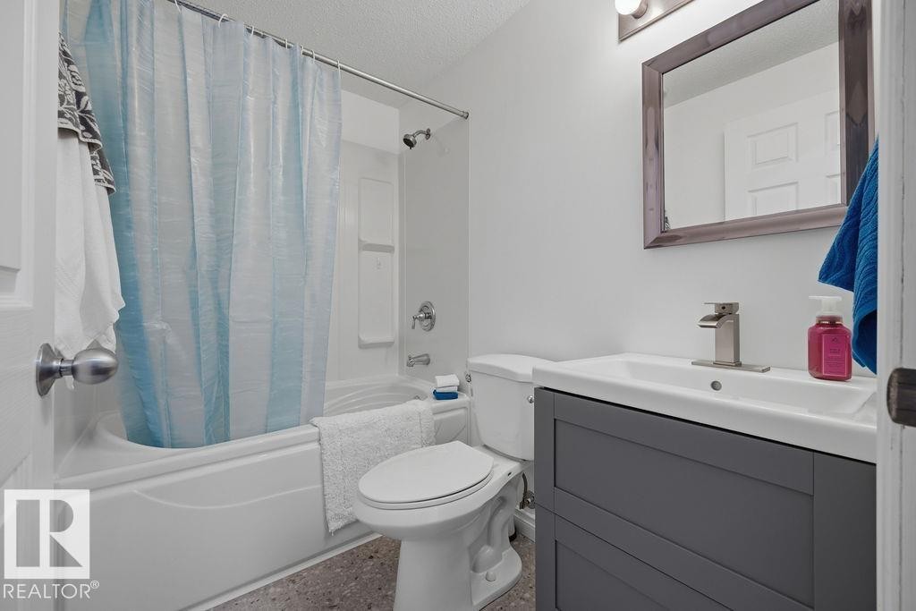 1892 Robertson Crescent, Edmonton, AB