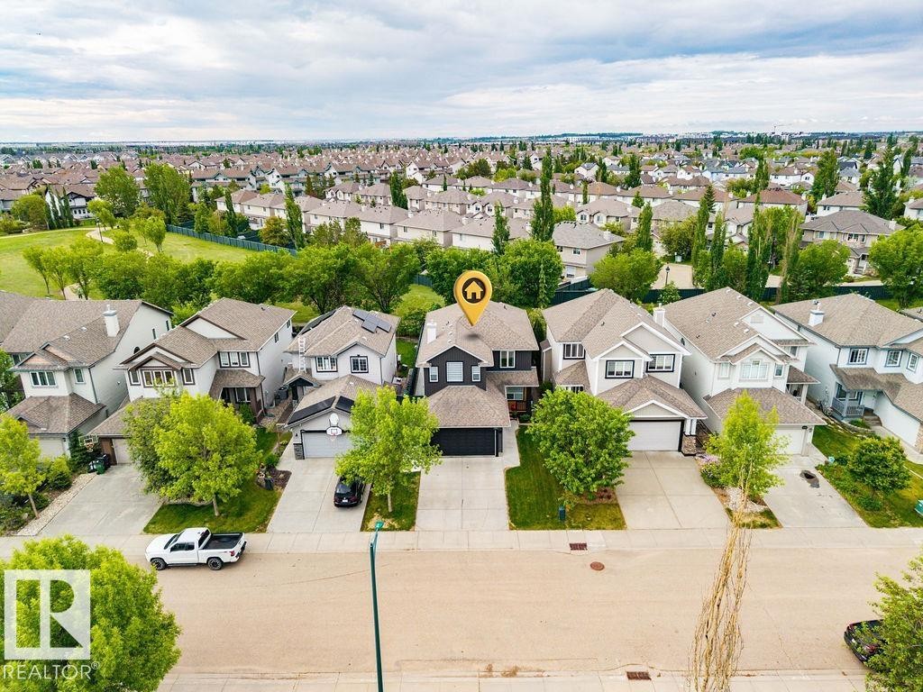 1892 Robertson Crescent, Edmonton, AB