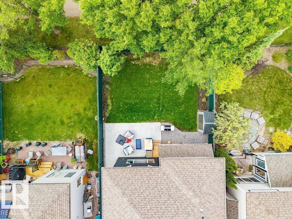 1892 Robertson Crescent, Edmonton, AB