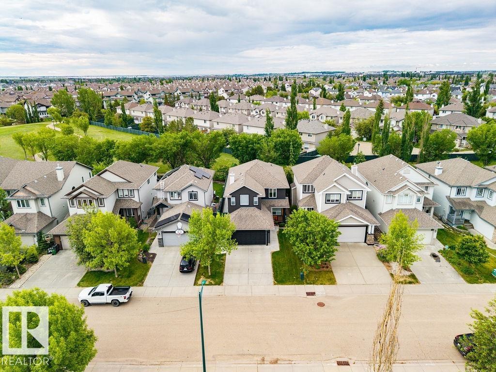 1892 Robertson Crescent, Edmonton, AB