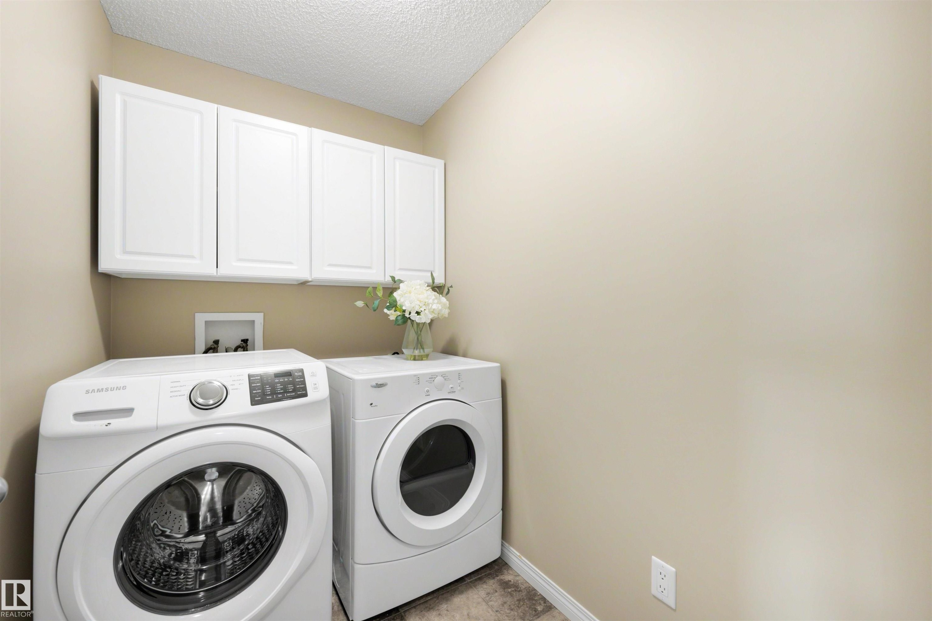 2097 Chalmers Way, Edmonton, AB