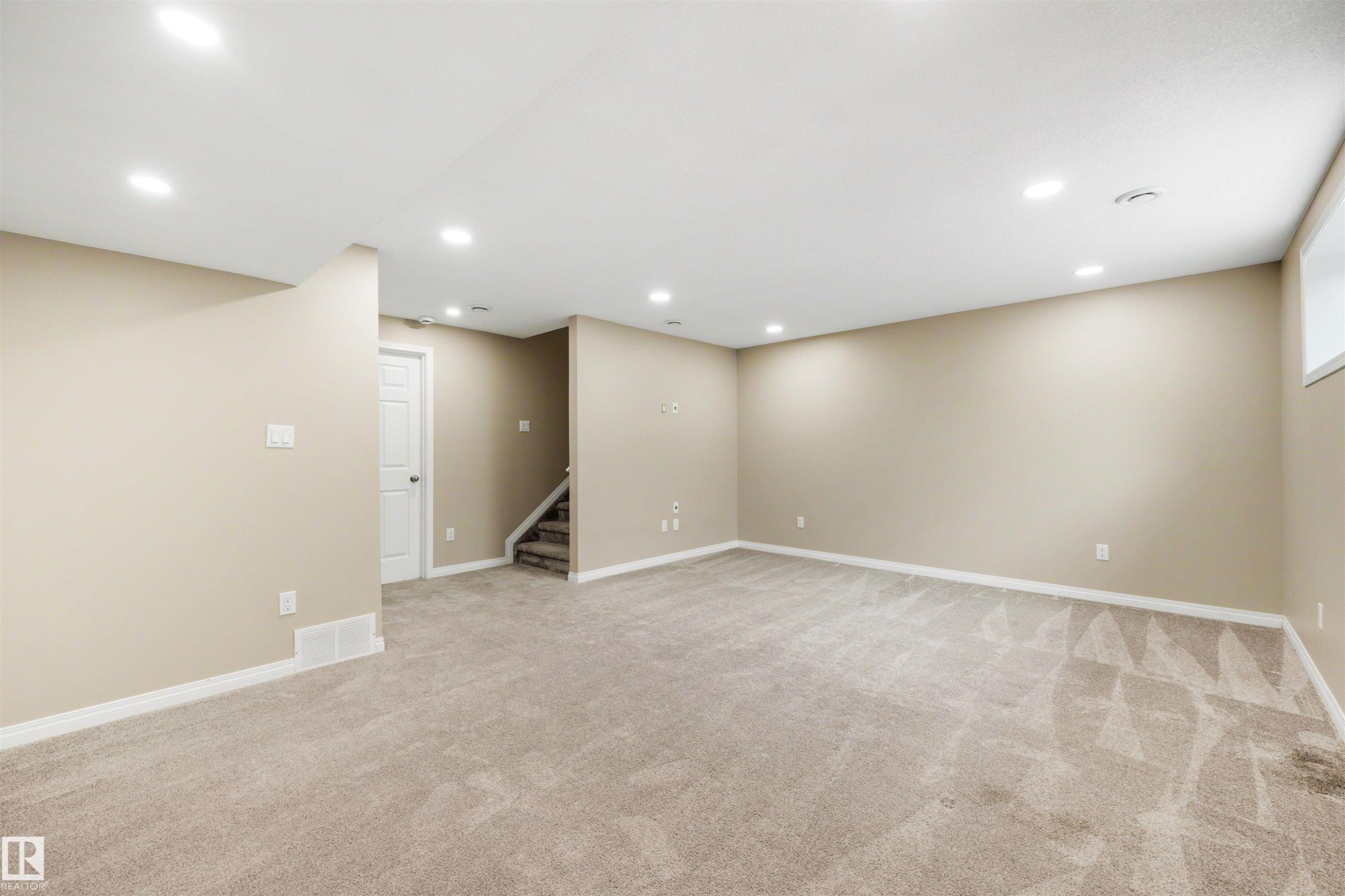 2097 Chalmers Way, Edmonton, AB