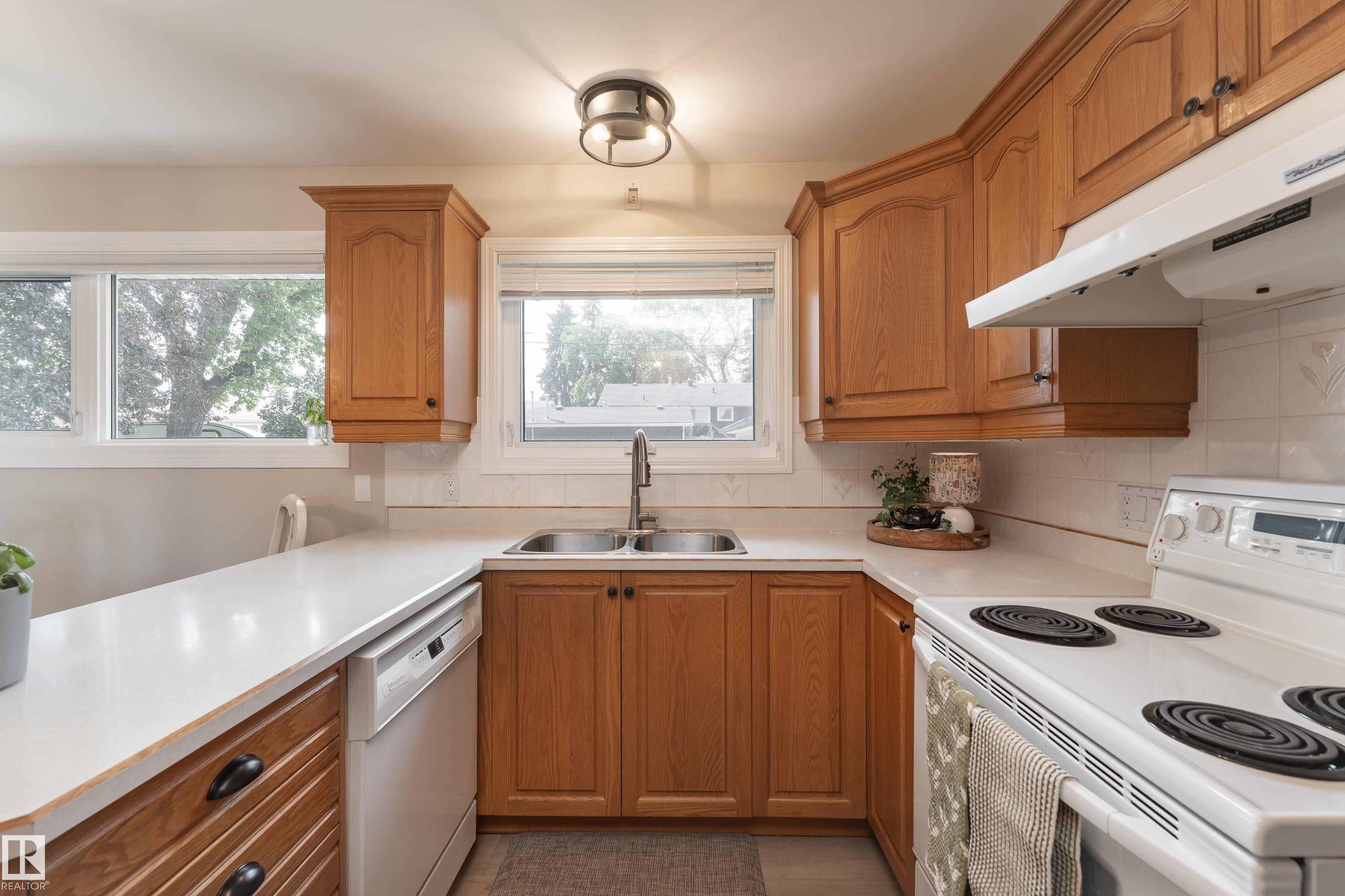 7223 95 Avenue, Edmonton, AB