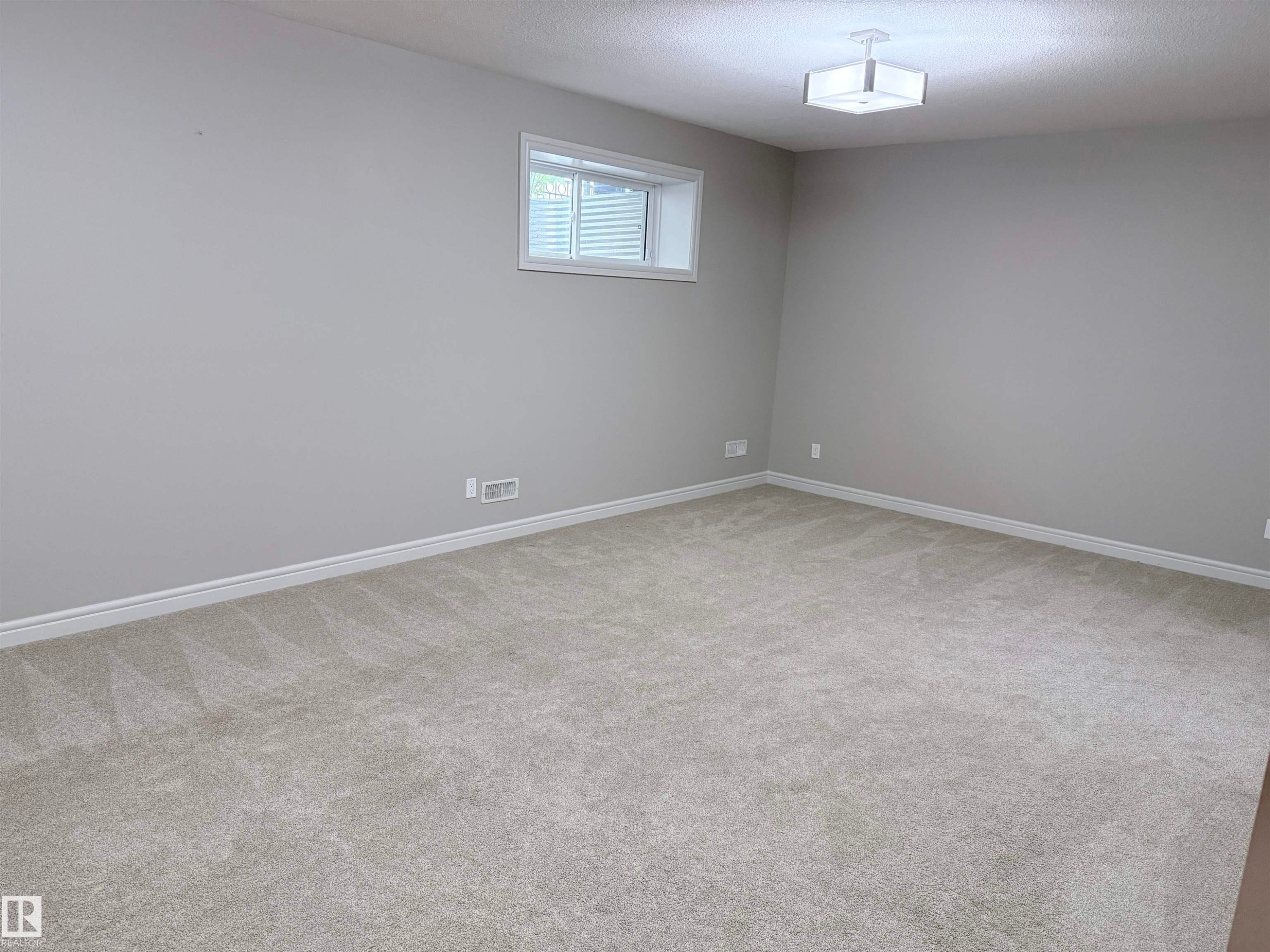2 7115 Armour Link Link, Edmonton, AB