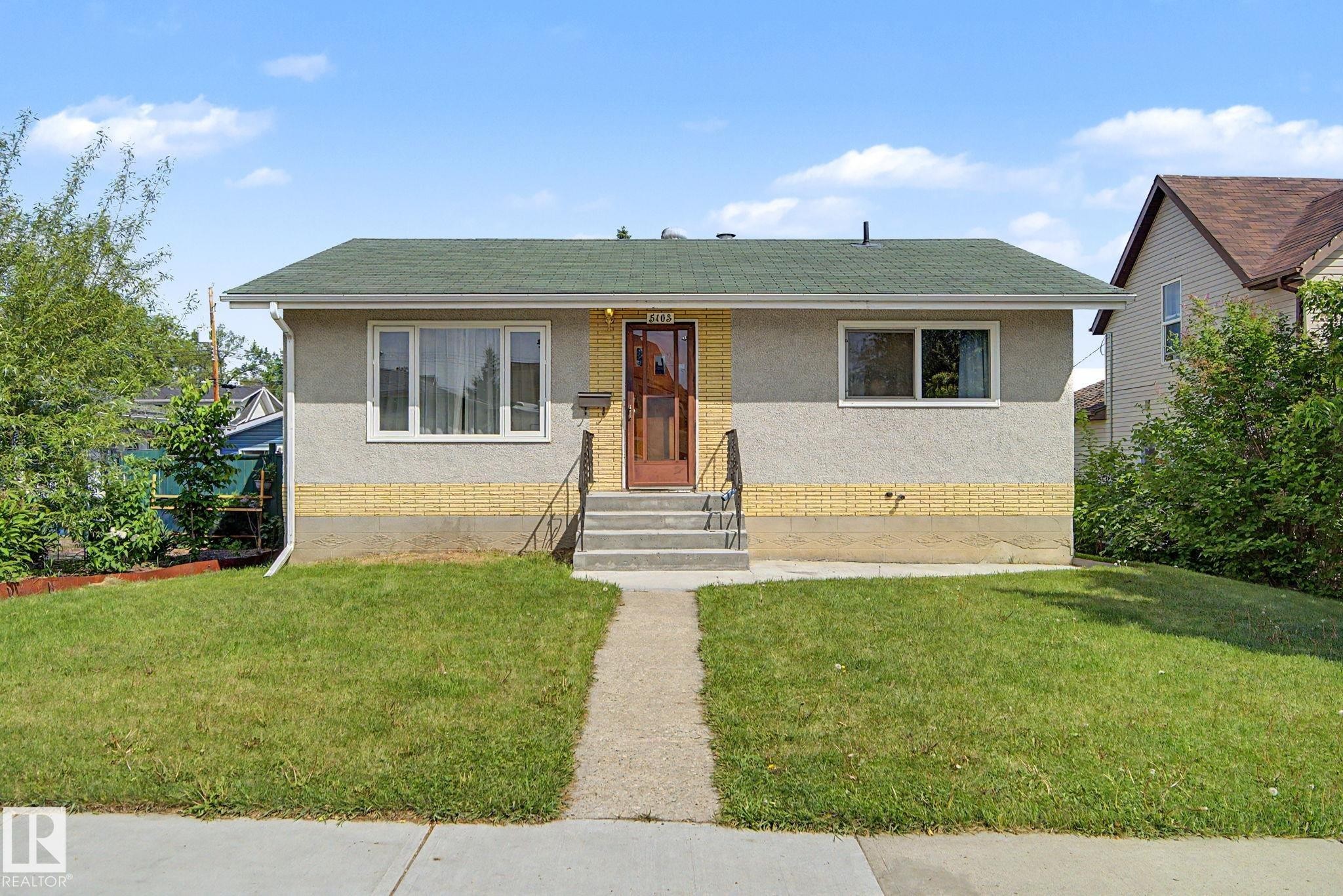 5103 54 Avenue, Stony Plain, AB