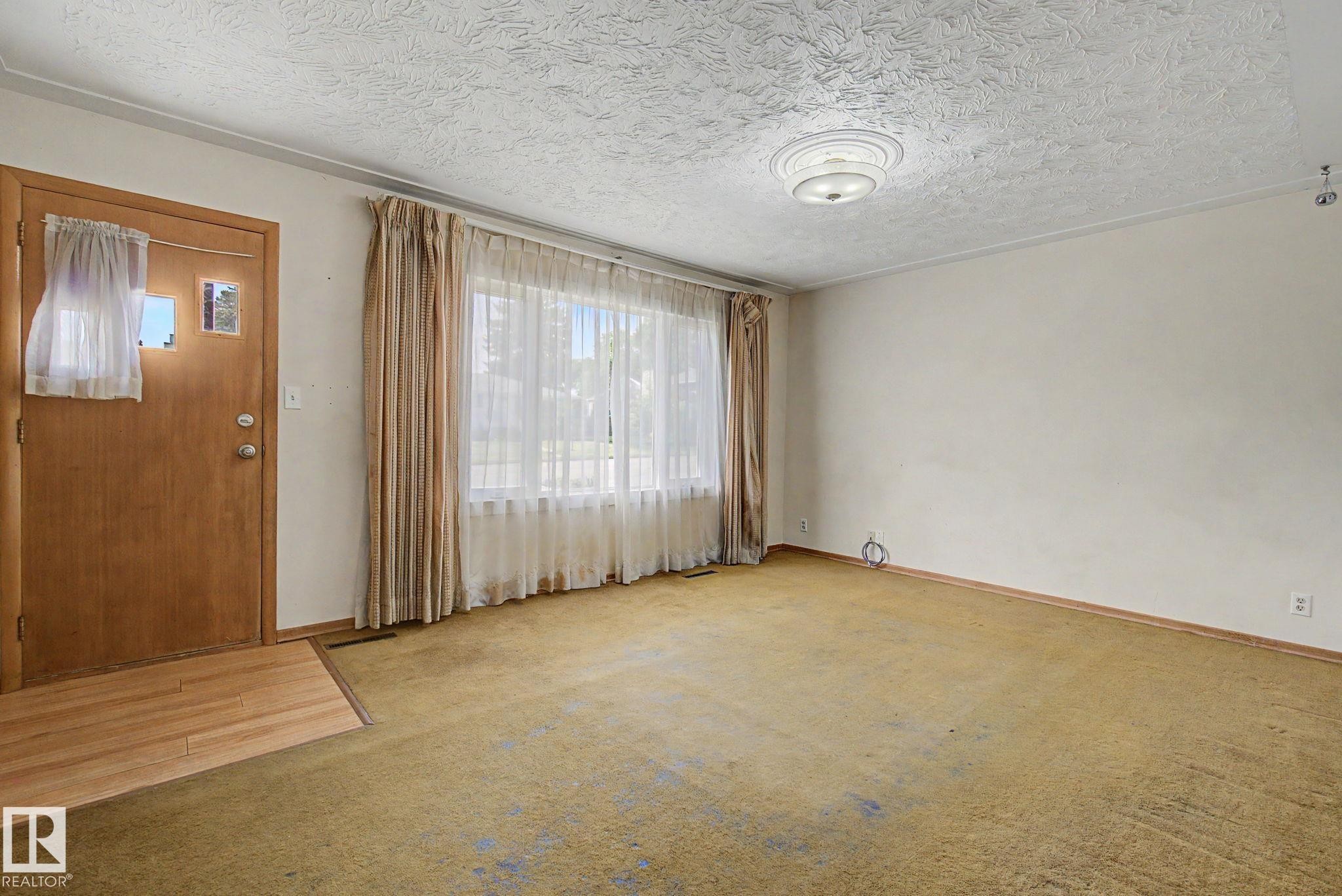5103 54 Avenue, Stony Plain, AB