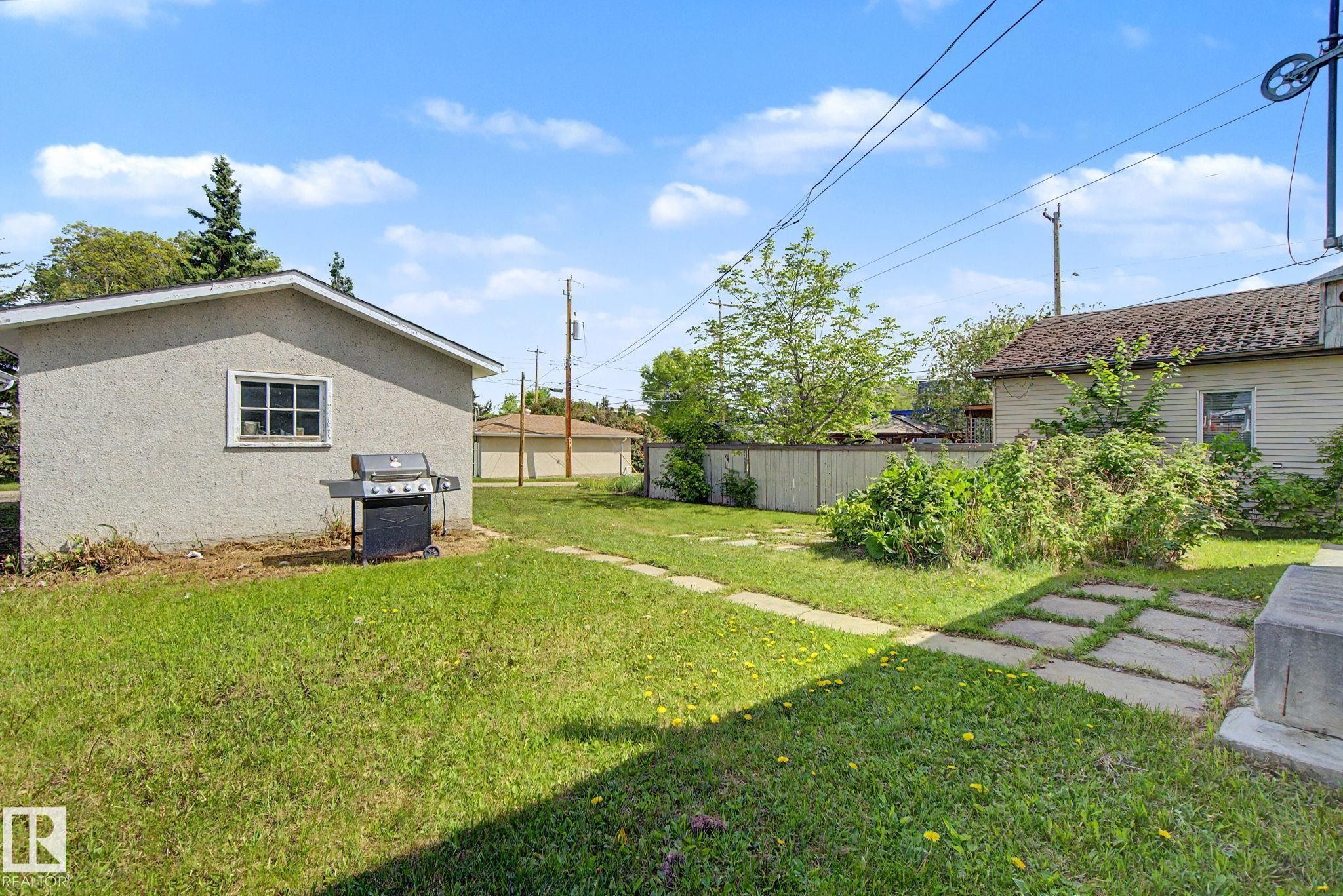 5103 54 Avenue, Stony Plain, AB