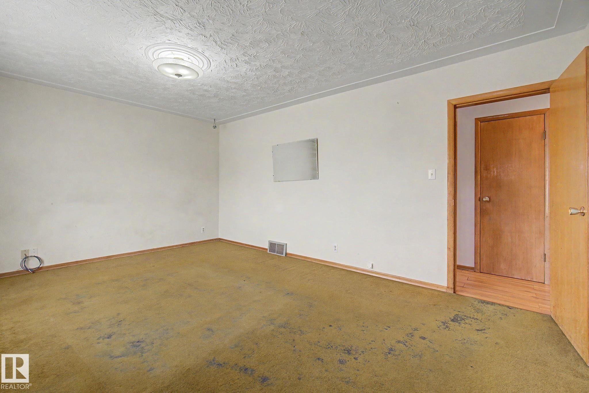 5103 54 Avenue, Stony Plain, AB