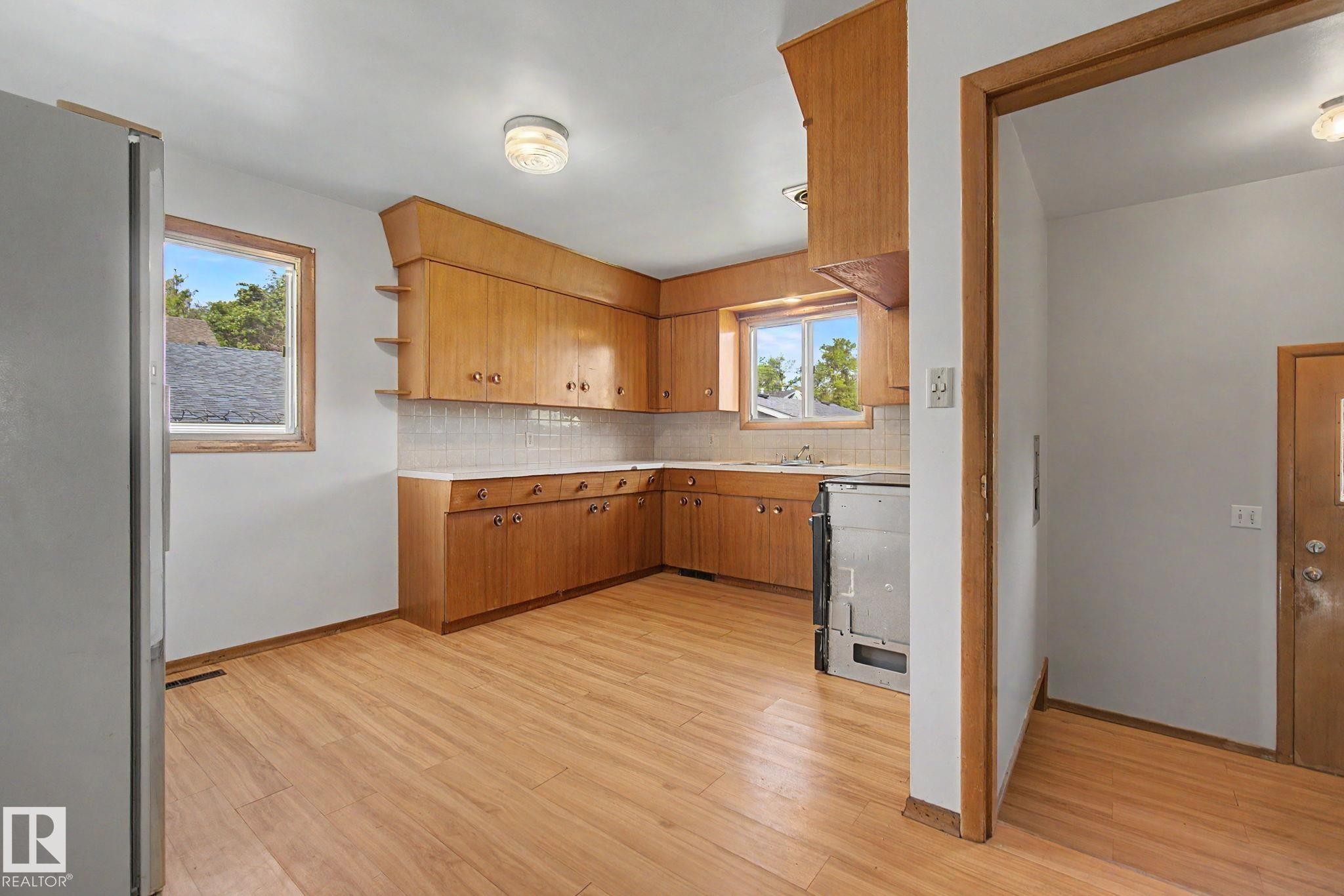 5103 54 Avenue, Stony Plain, AB