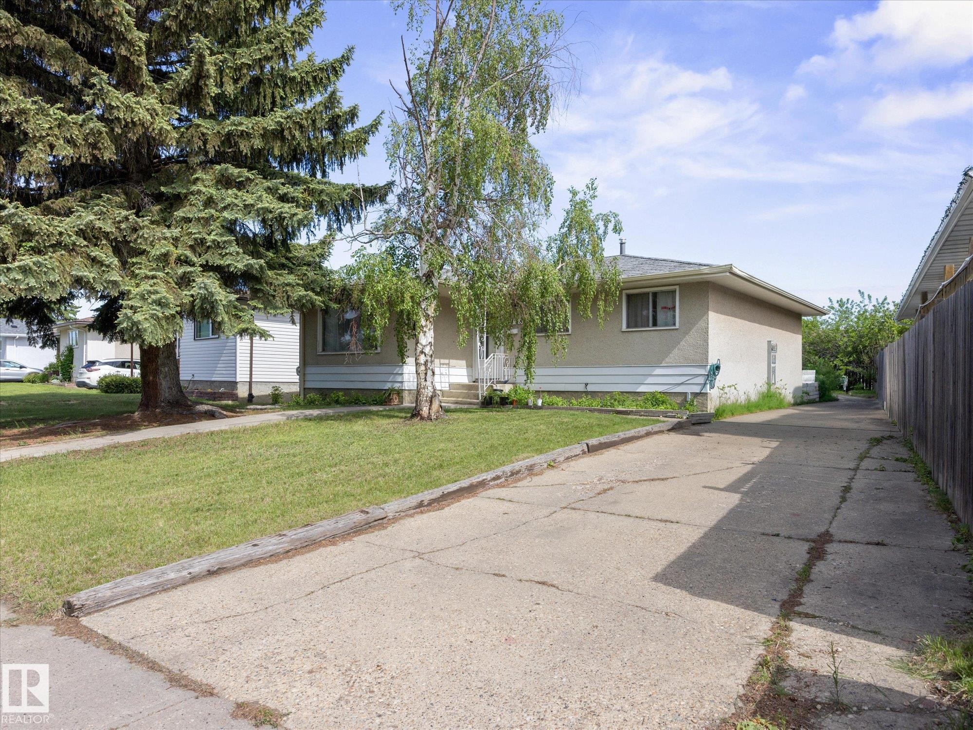 11408 165 Avenue, Edmonton, AB