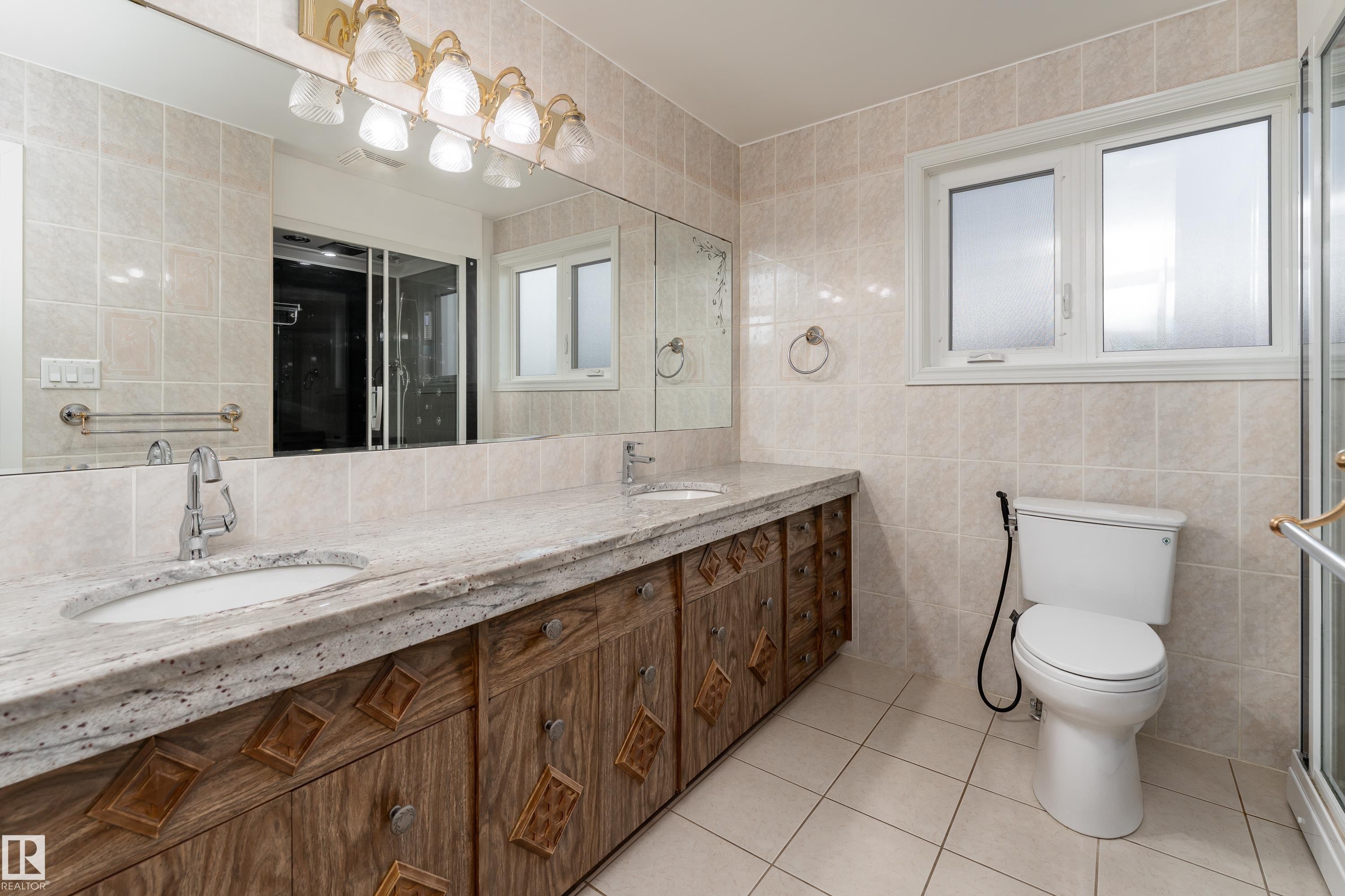 7802 132A Avenue, Edmonton, AB
