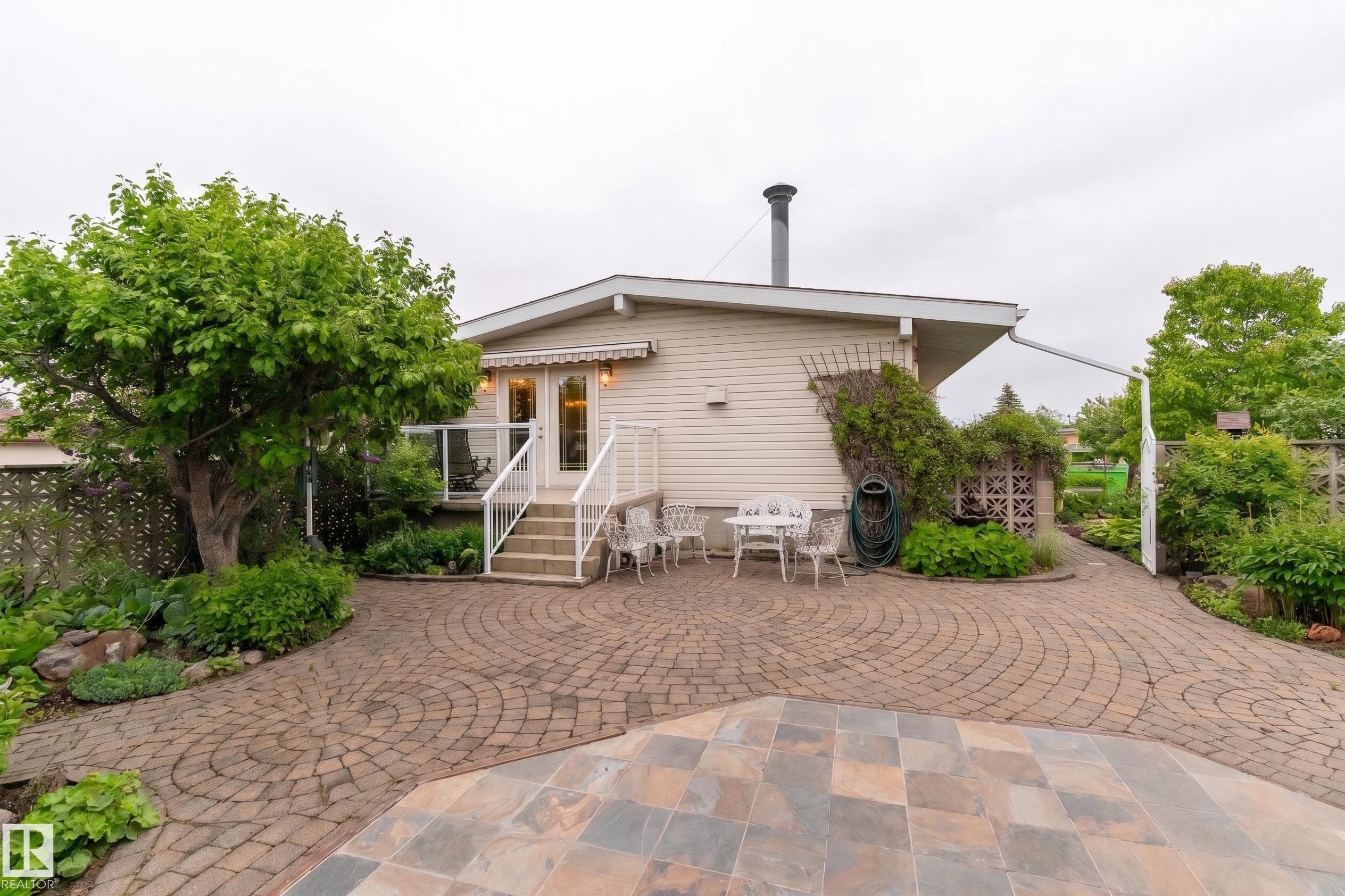 7802 132A Avenue, Edmonton, AB