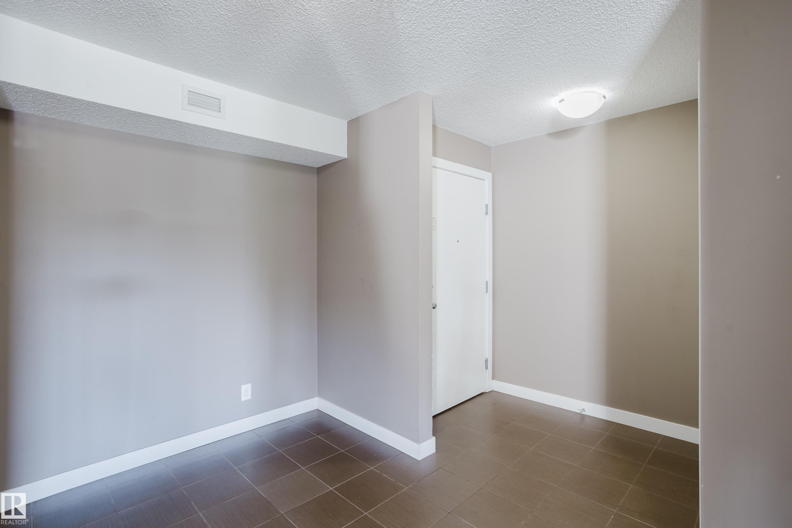 301 11820 22 Avenue, Edmonton, AB