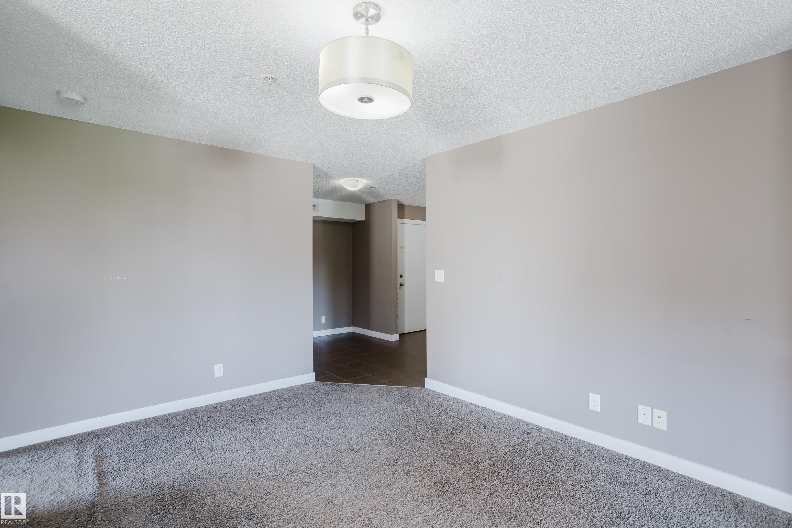 301 11820 22 Avenue, Edmonton, AB