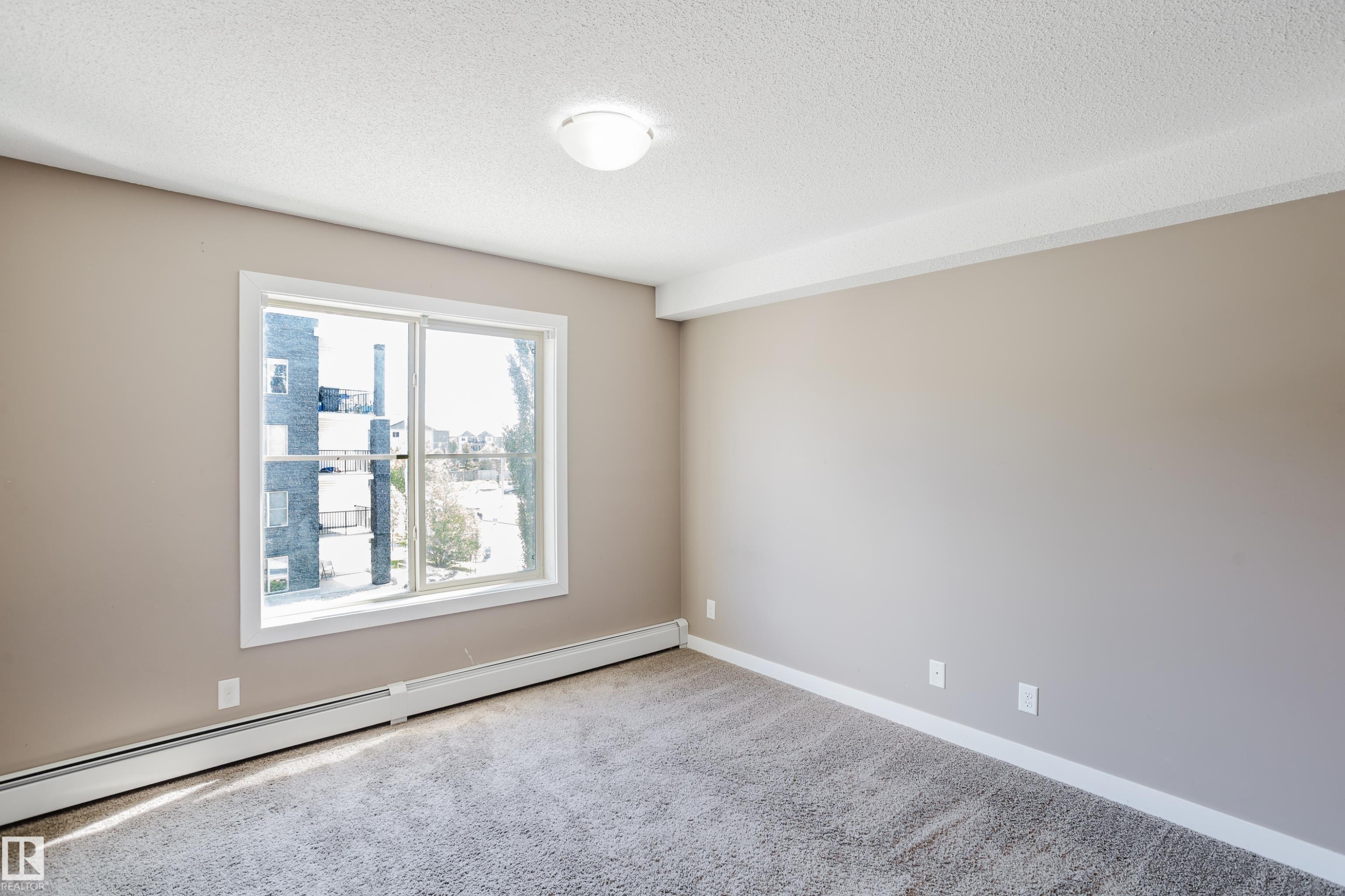 301 11820 22 Avenue, Edmonton, AB
