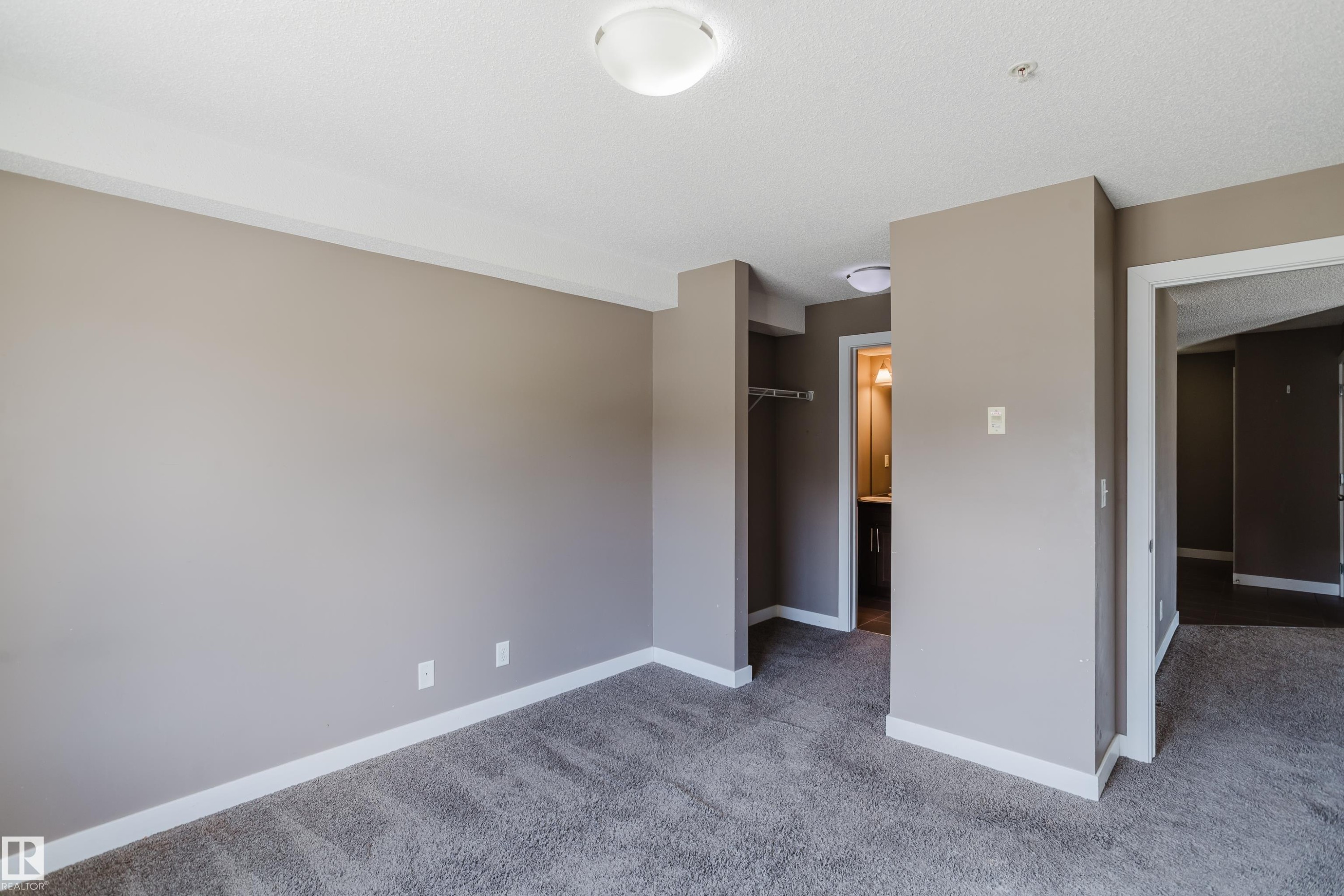 301 11820 22 Avenue, Edmonton, AB