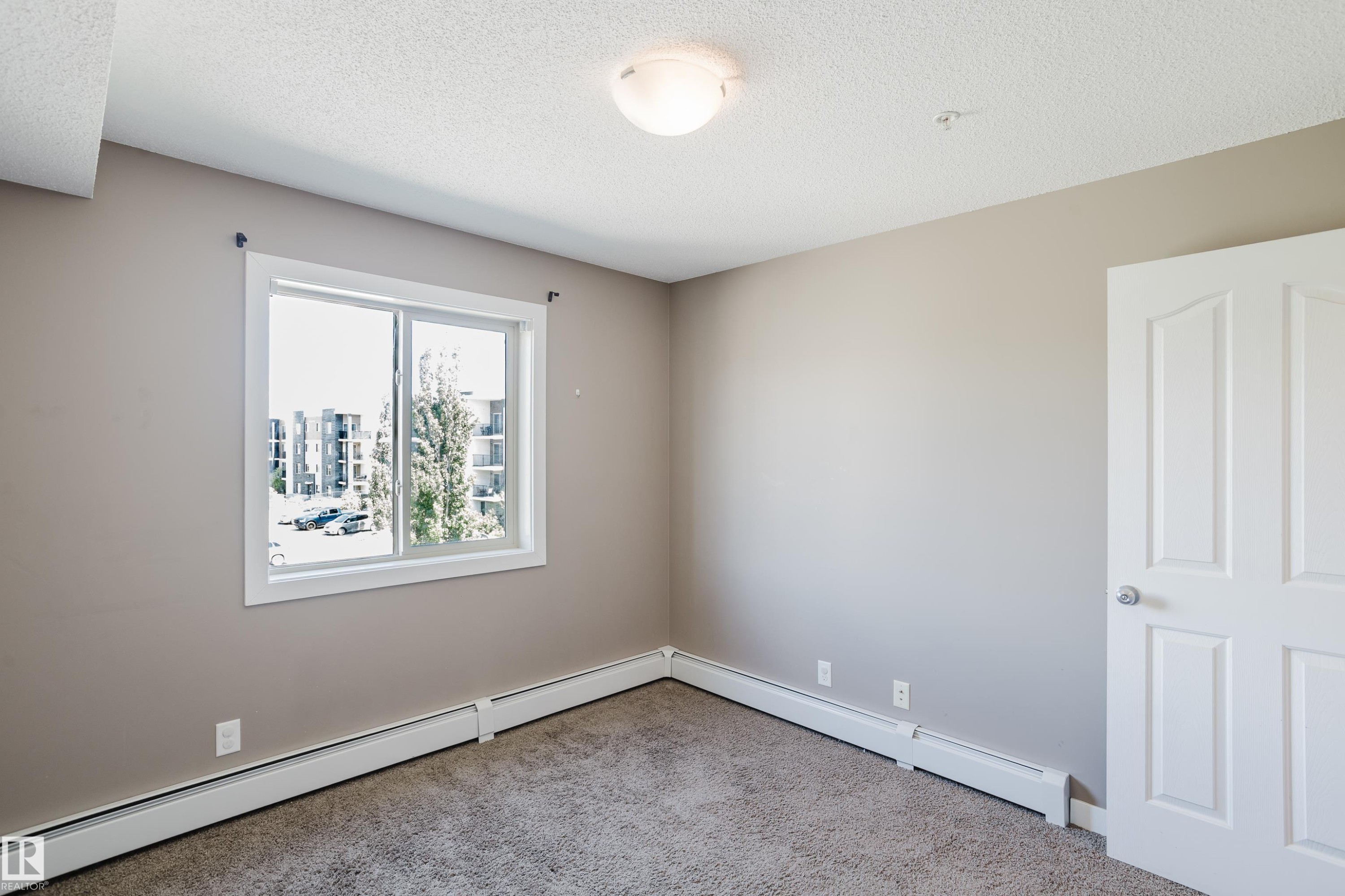 301 11820 22 Avenue, Edmonton, AB
