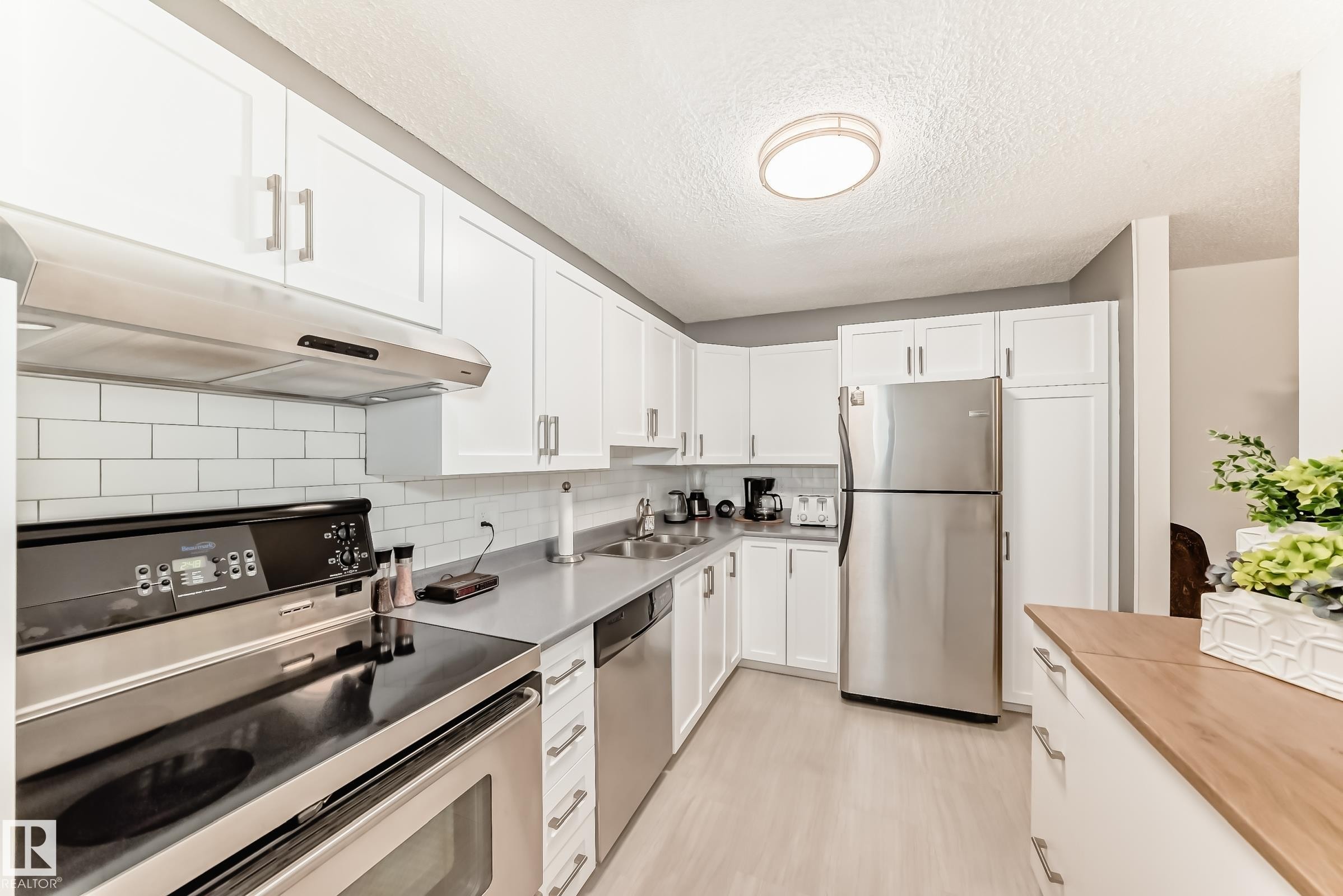 403 11020 19 Avenue Nw, Edmonton, AB