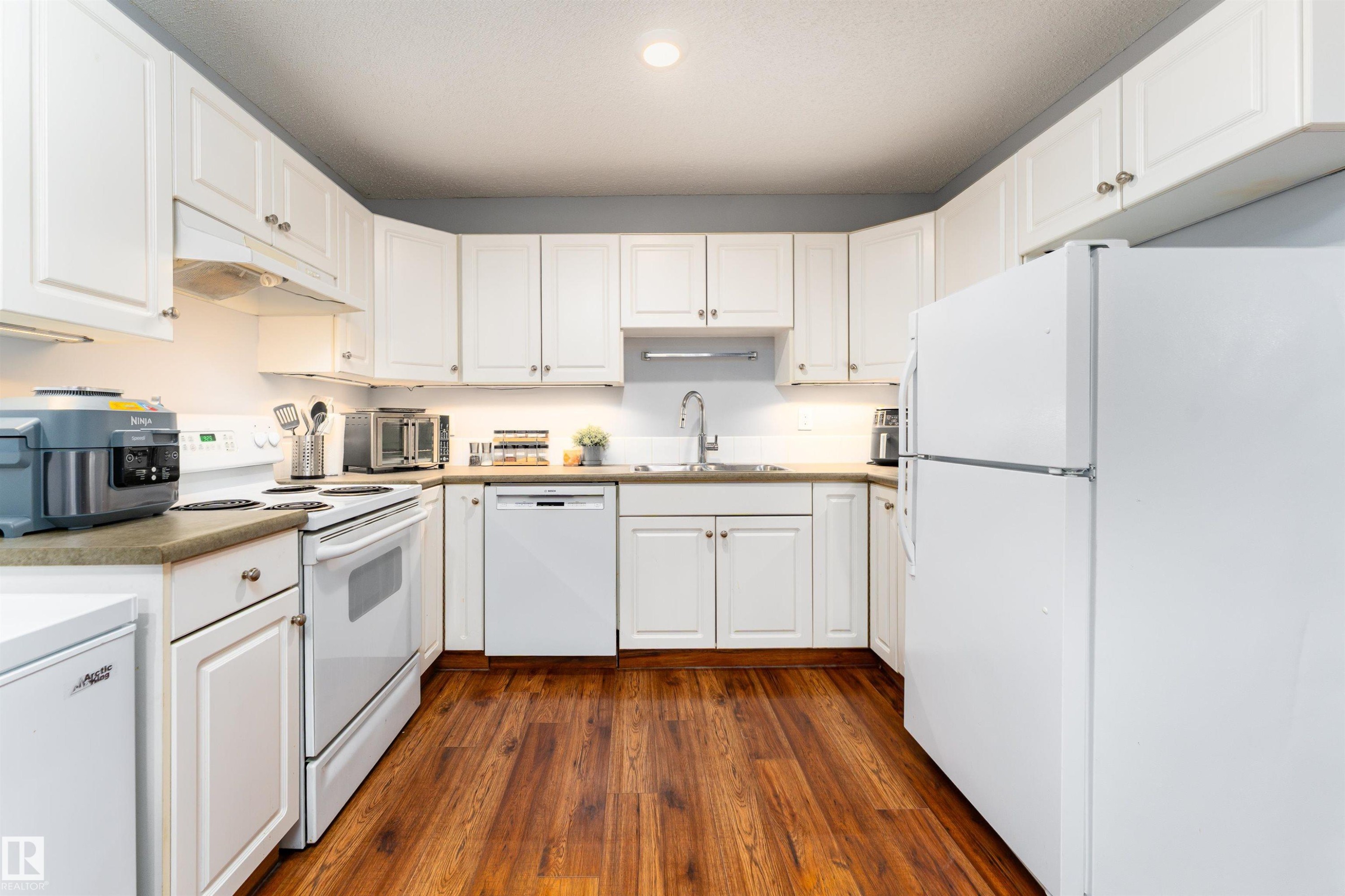 26 10208 113 Street, Edmonton, AB