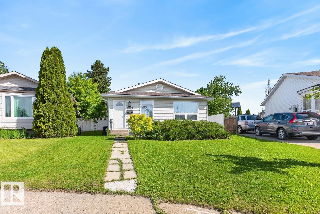152 Warwick Road, Edmonton, AB