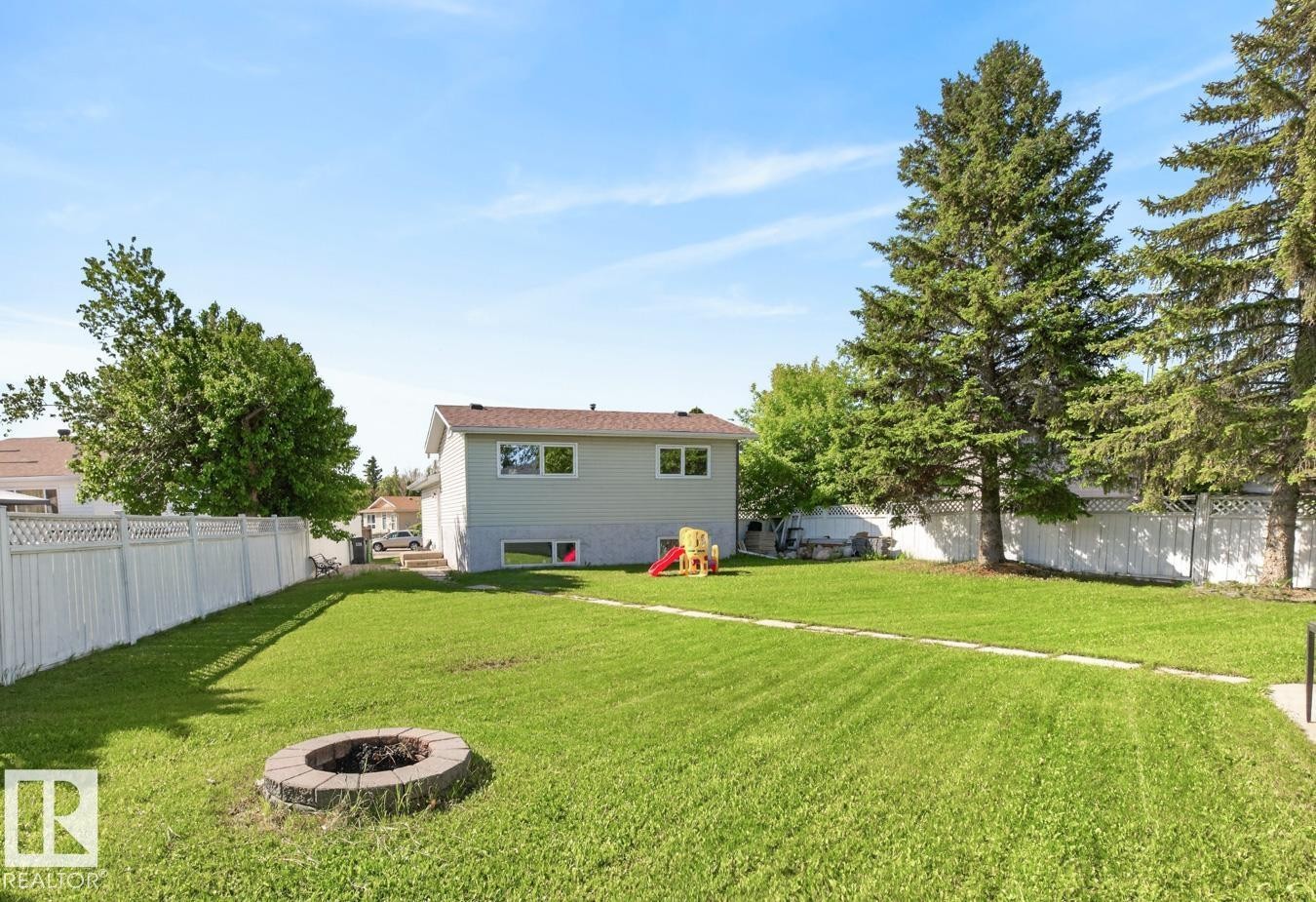 152 Warwick Road, Edmonton, AB
