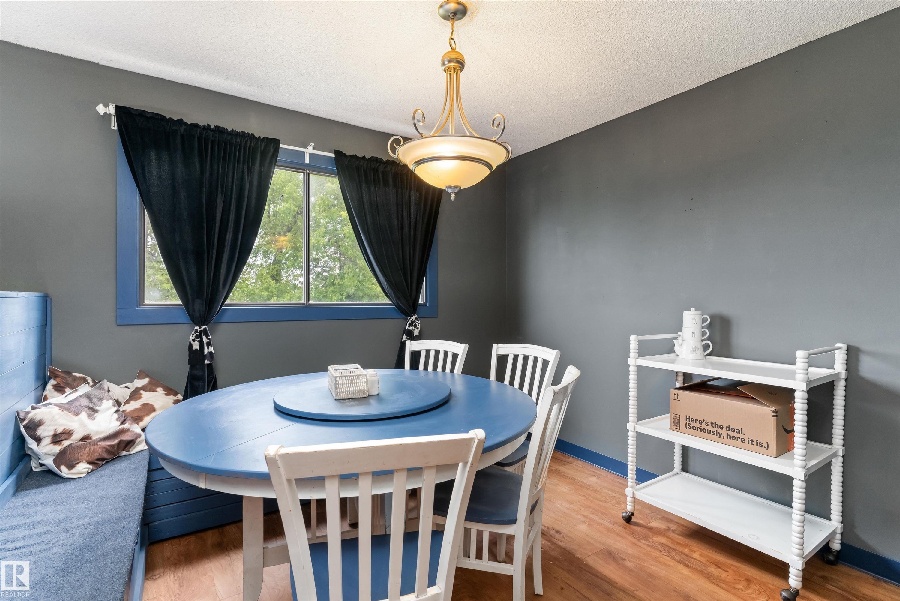 14 2 Avenue, Hay Lakes, AB - Indoor Photo Showing Dining Room