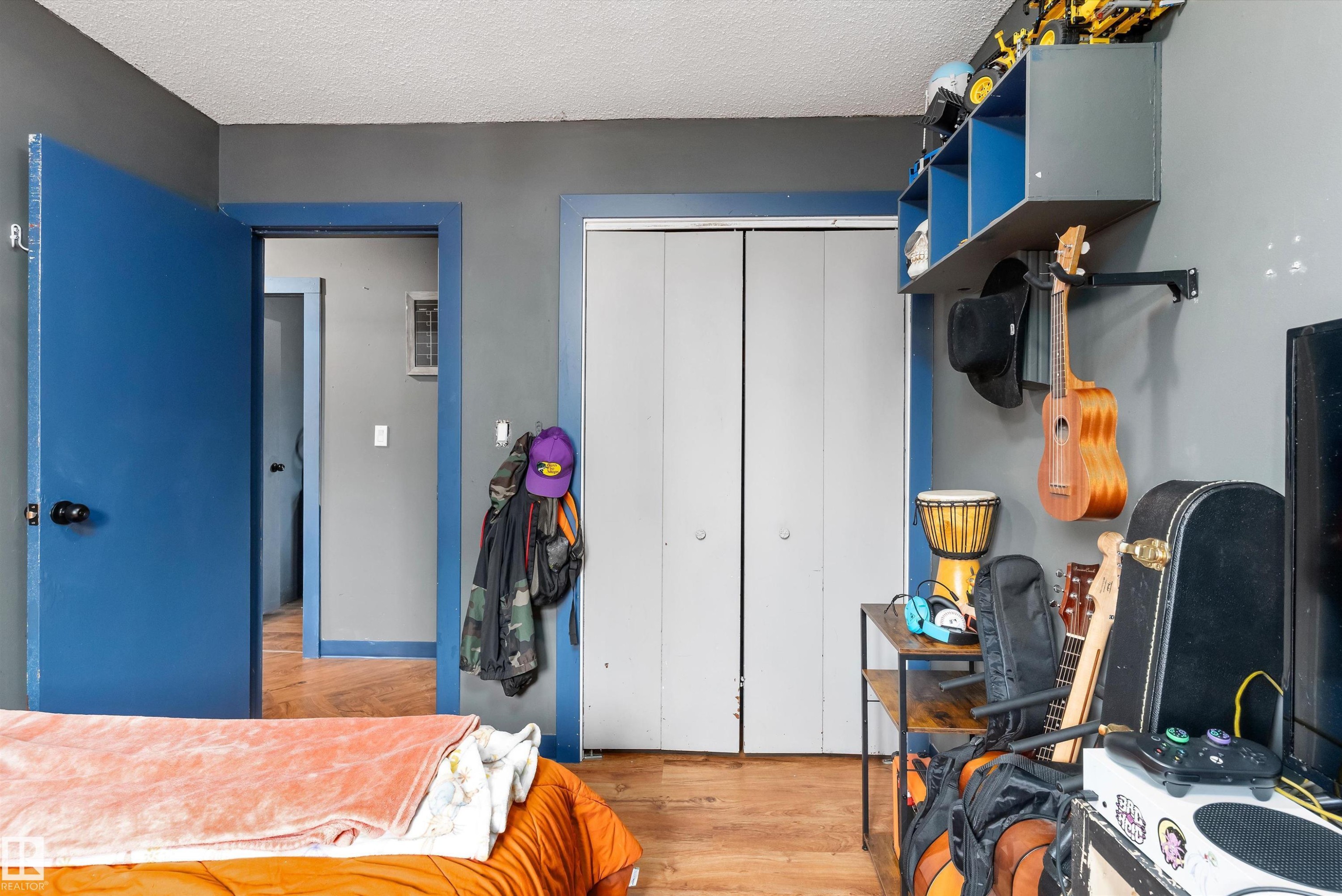 14 2 Avenue, Hay Lakes, AB - Indoor Photo Showing Bedroom
