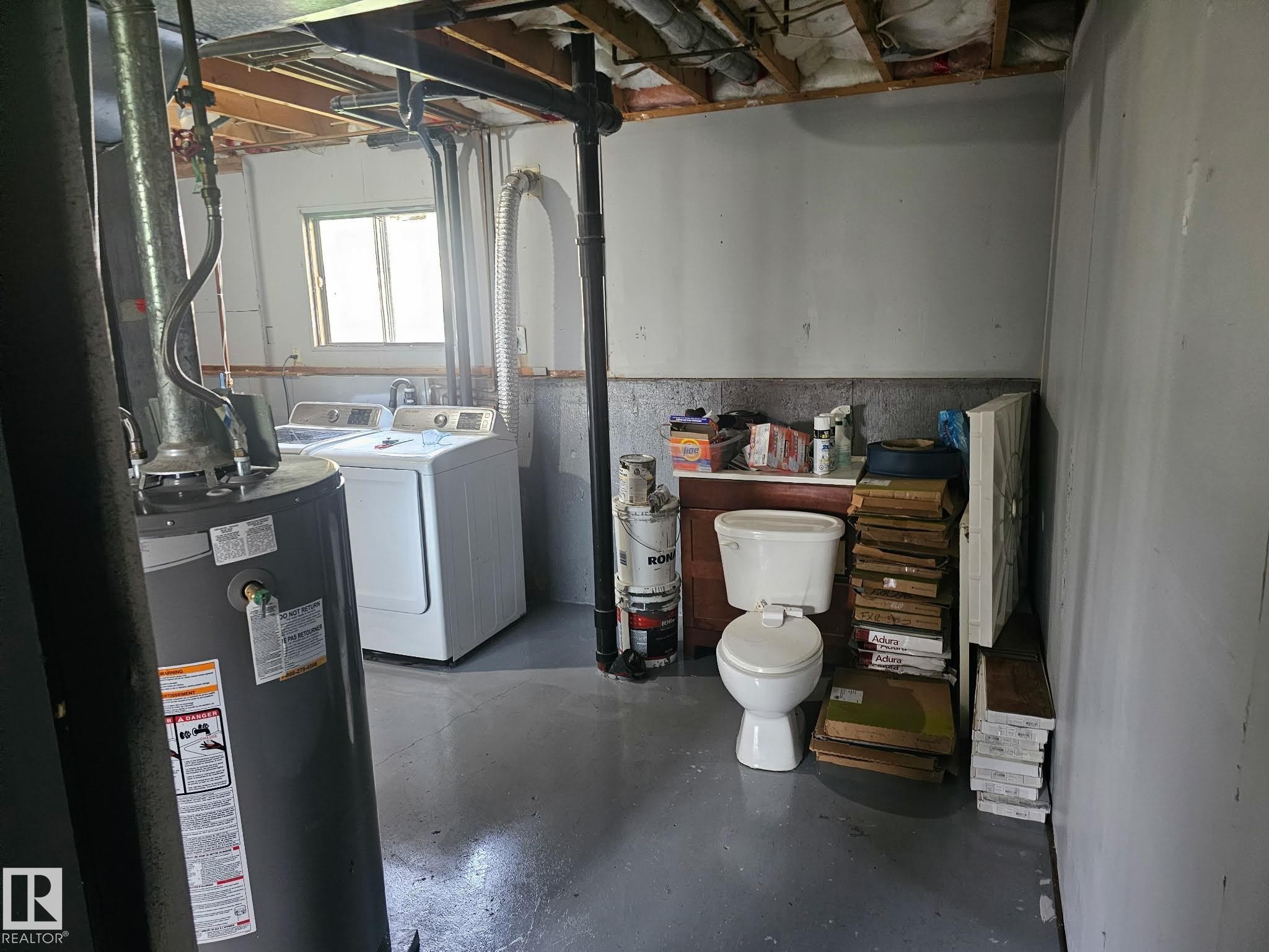 14 2 Avenue, Hay Lakes, AB - Indoor Photo Showing Laundry Room