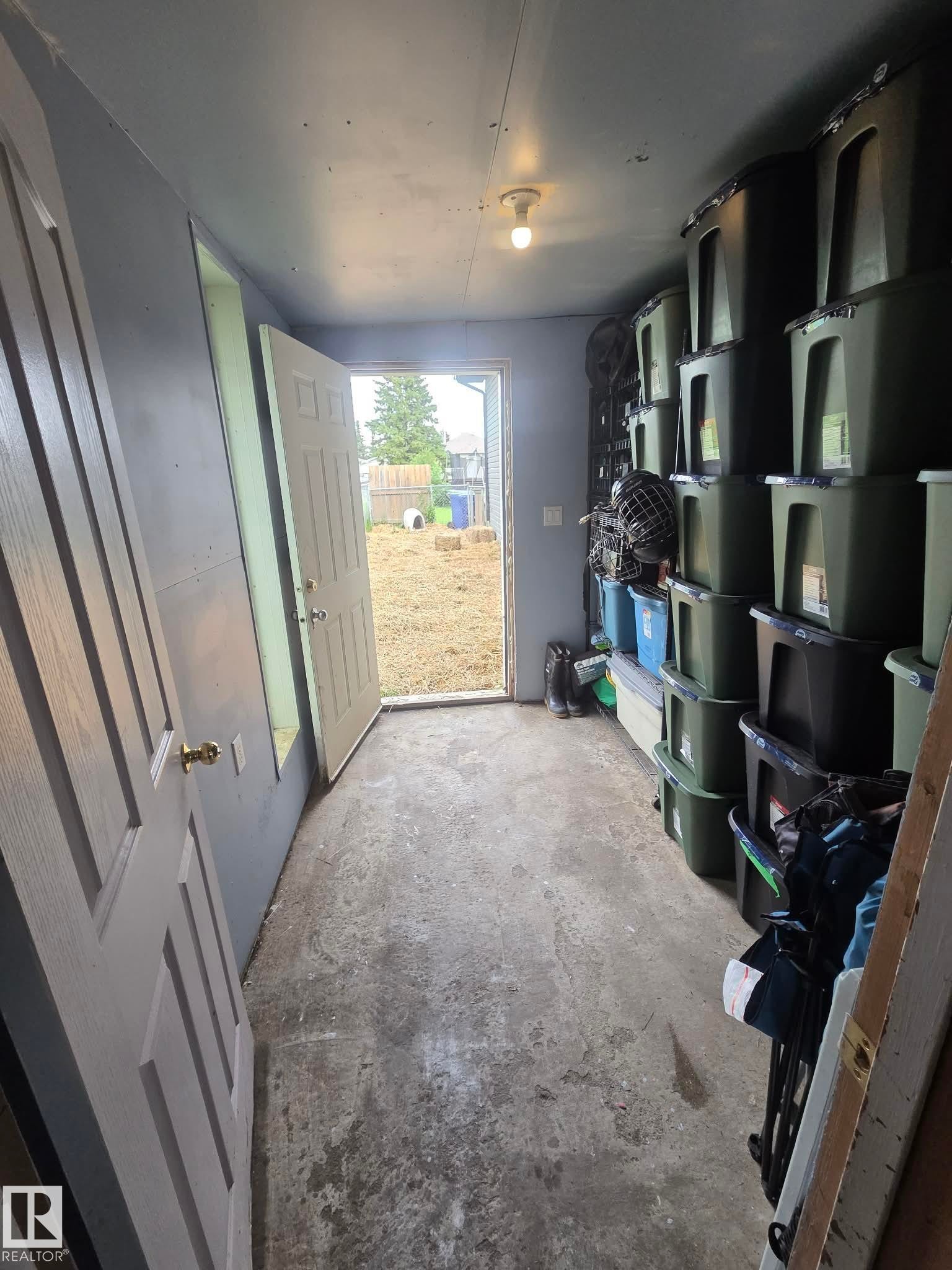 14 2 Avenue, Hay Lakes, AB - Indoor Photo Showing Other Room