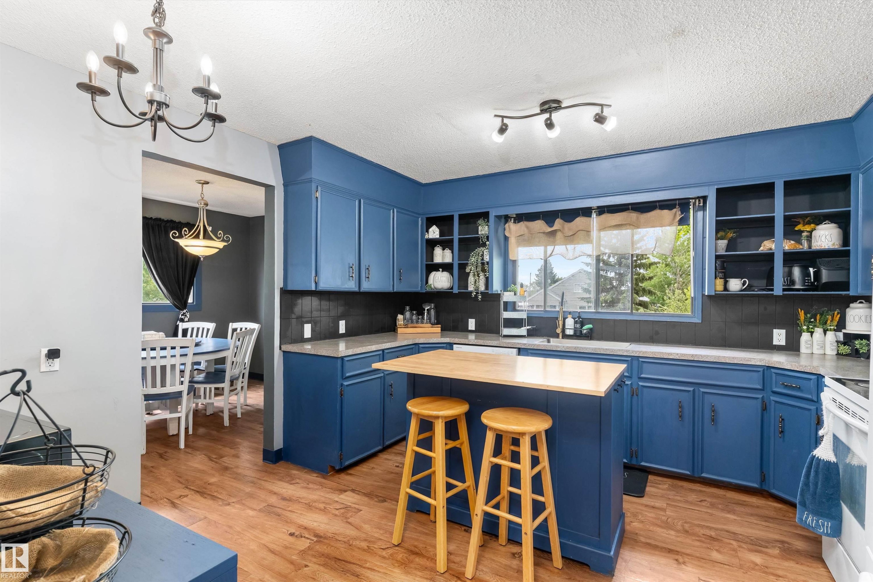 14 2 Avenue, Hay Lakes, AB - Indoor Photo Showing Other Room