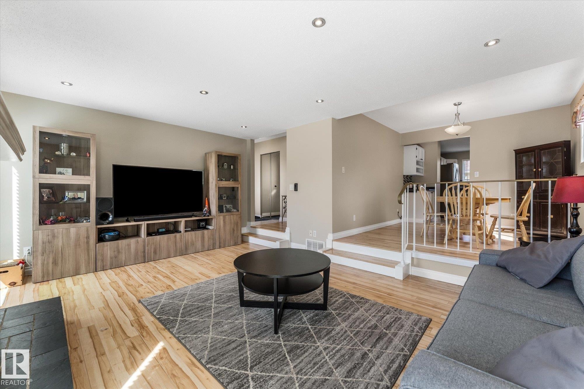 13840 30 Street, Edmonton, AB