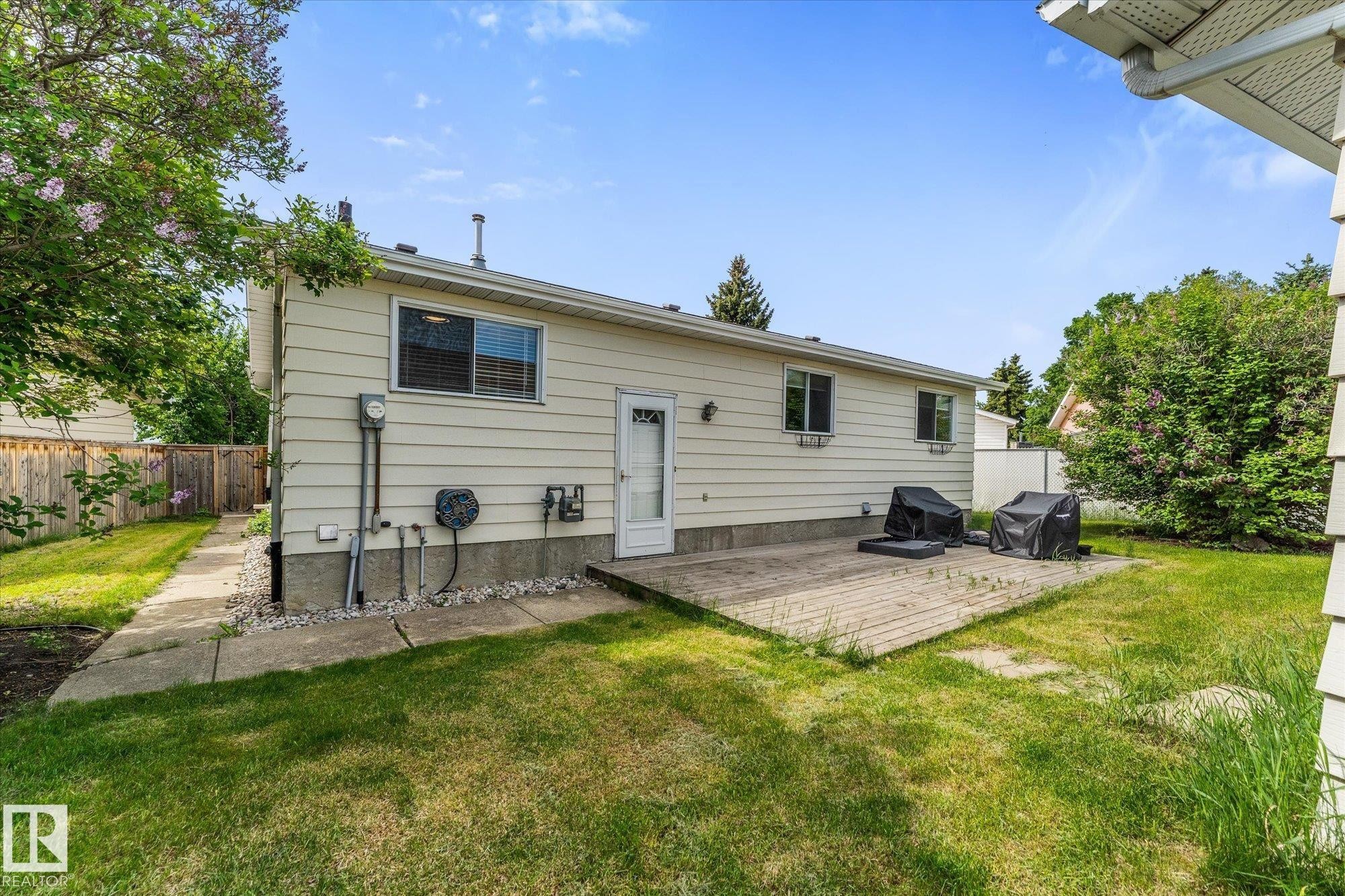 13840 30 Street, Edmonton, AB