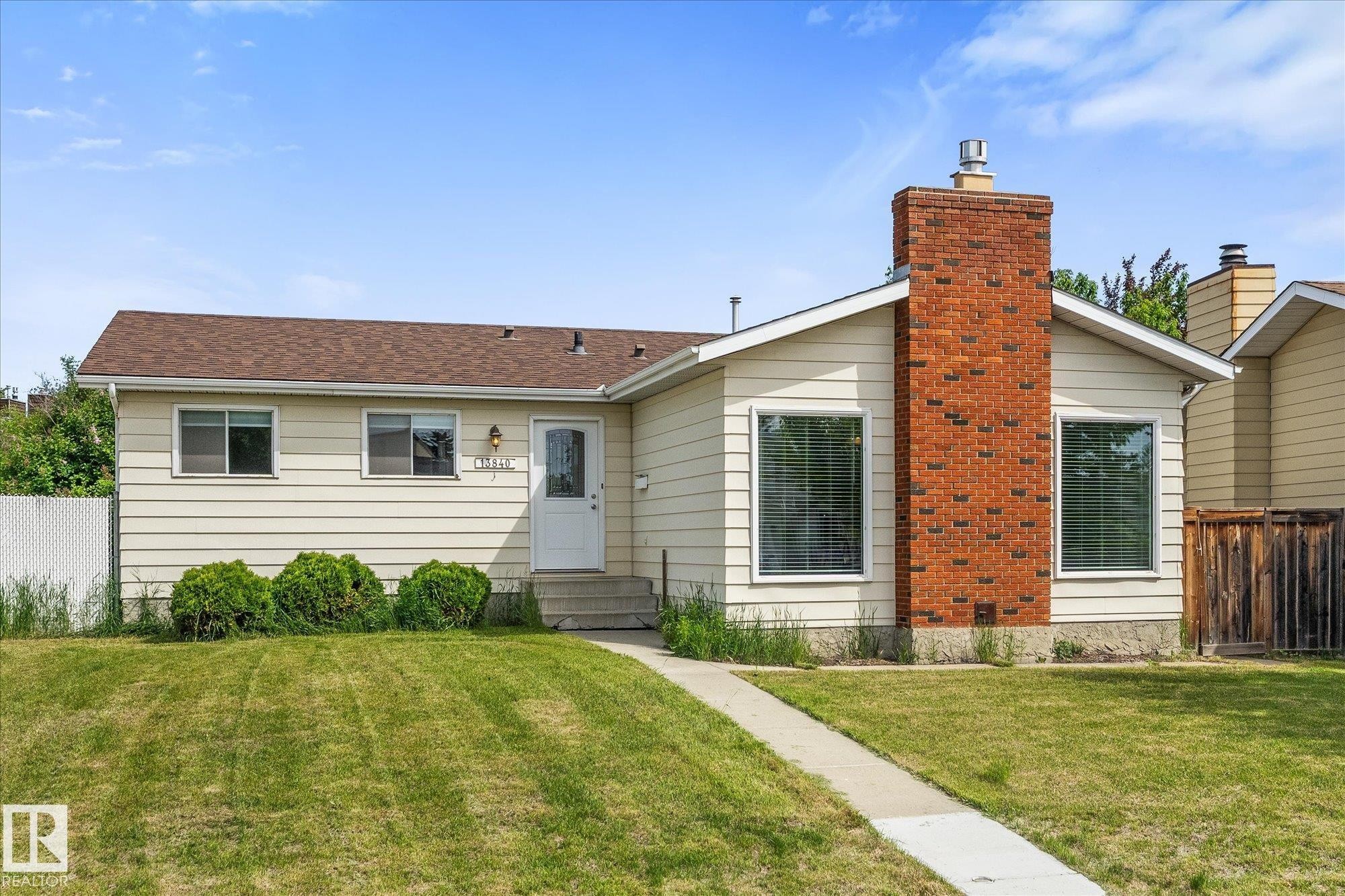 13840 30 Street, Edmonton, AB