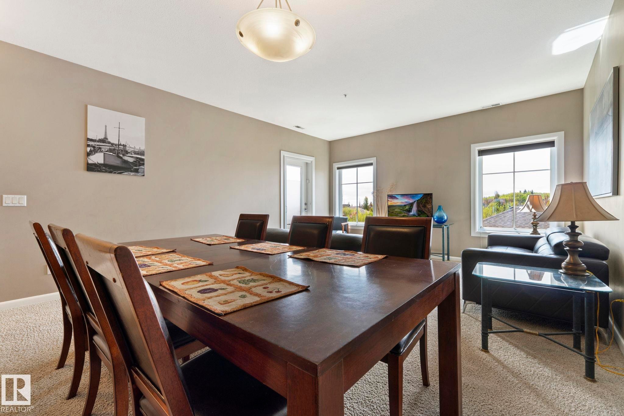 #430 160 Magrath Rd Nw, Edmonton, AB - Indoor Photo Showing Dining Room