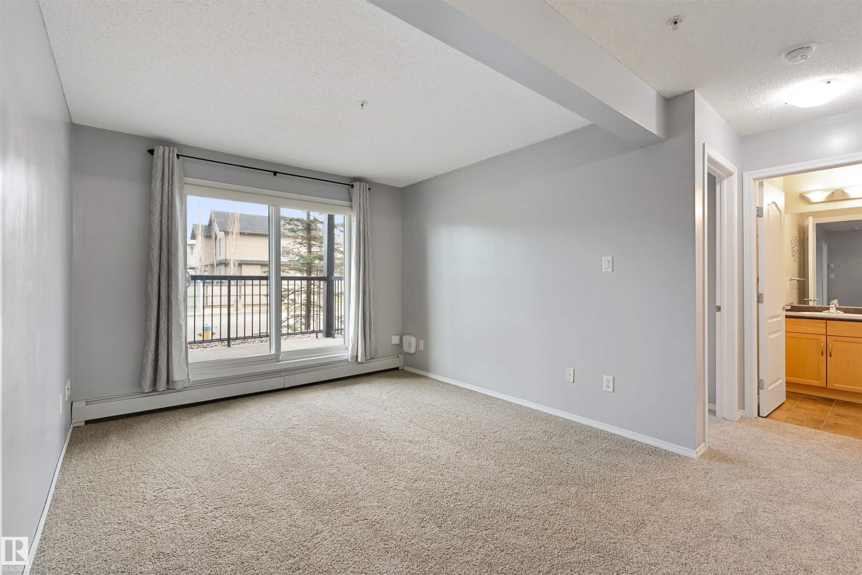111 5951 165 Avenue, Edmonton, AB - Indoor Photo Showing Other Room