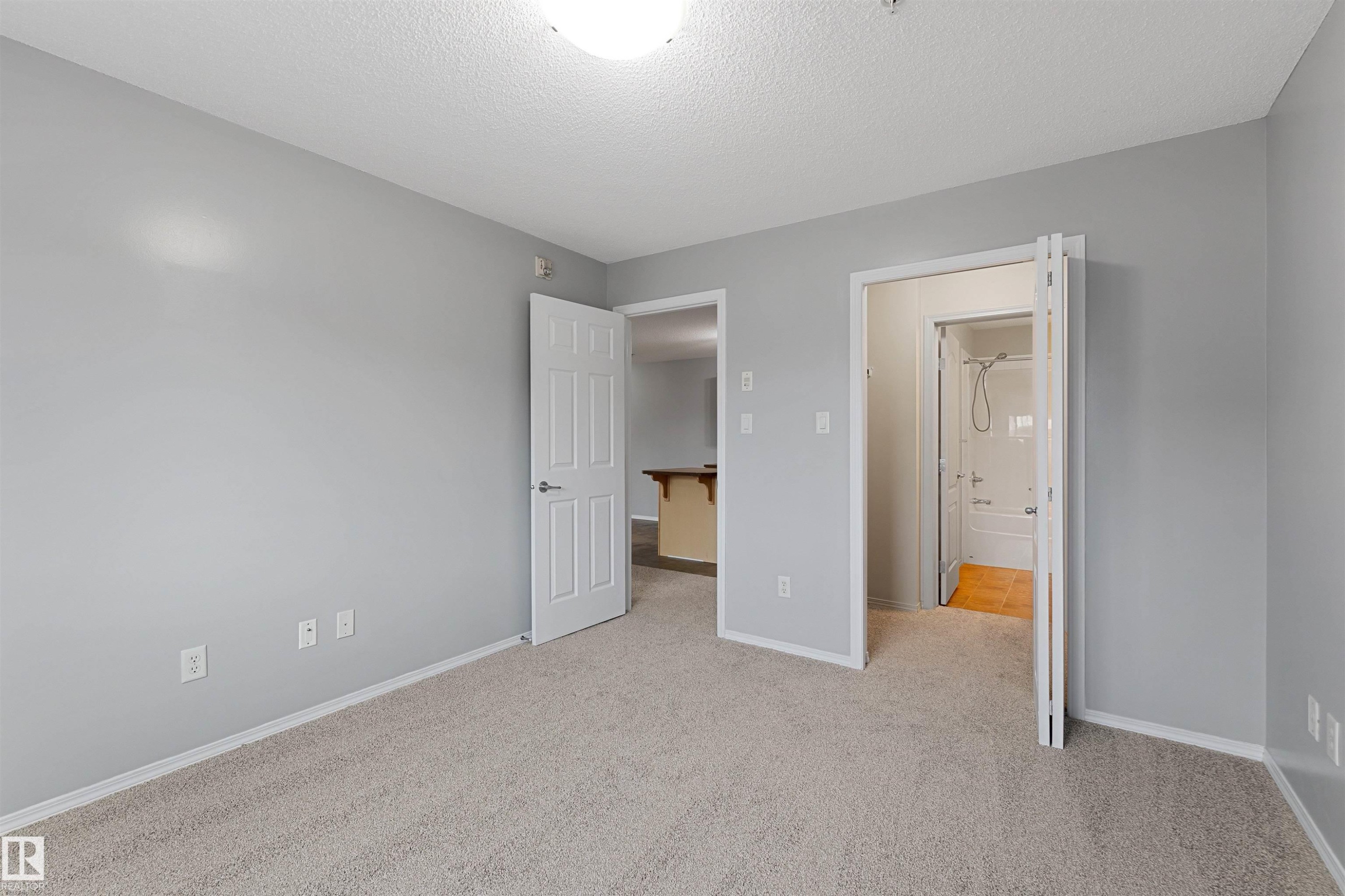 111 5951 165 Avenue, Edmonton, AB - Indoor