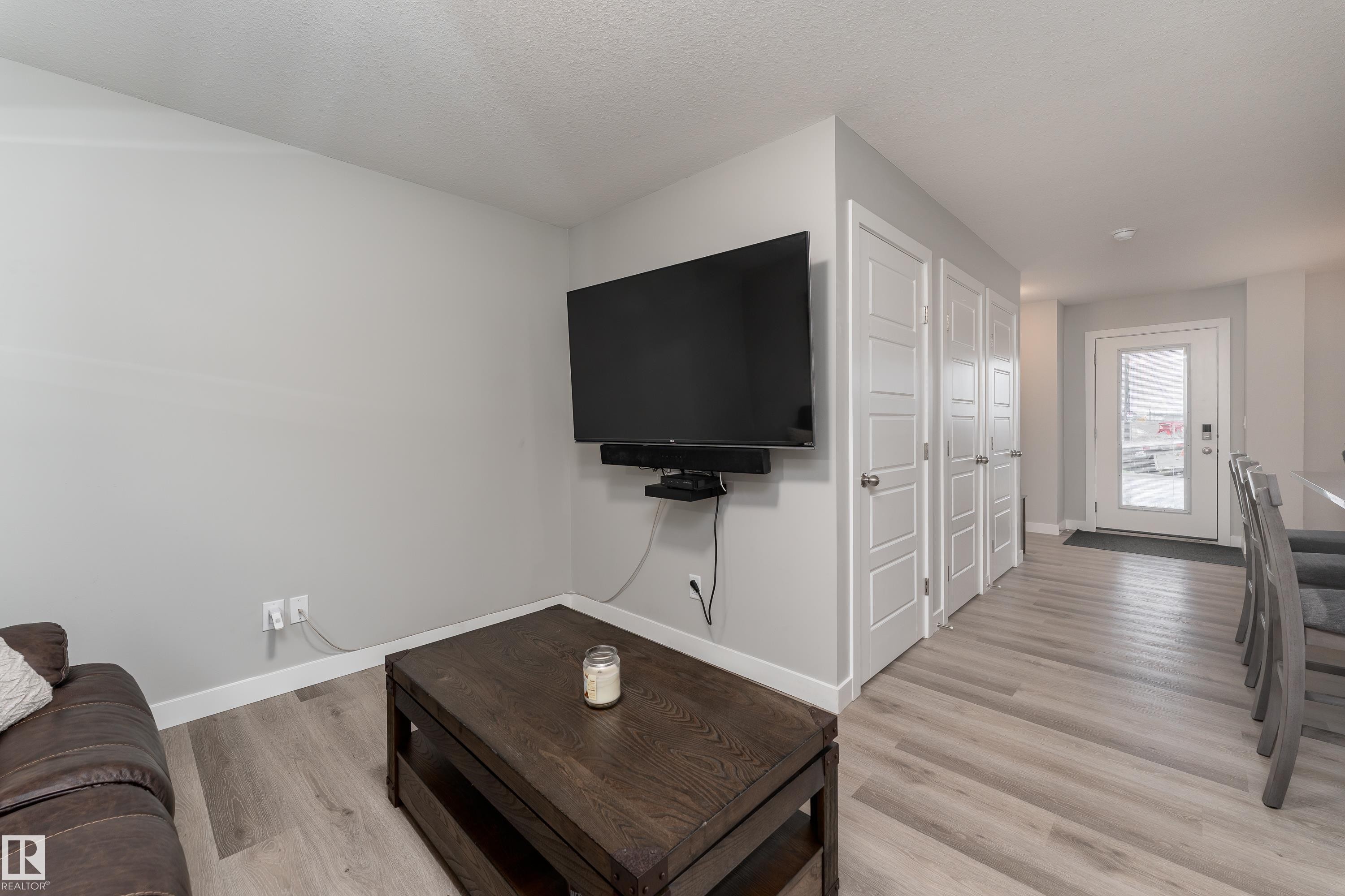 998 Stillwater Boulevard, Edmonton, AB