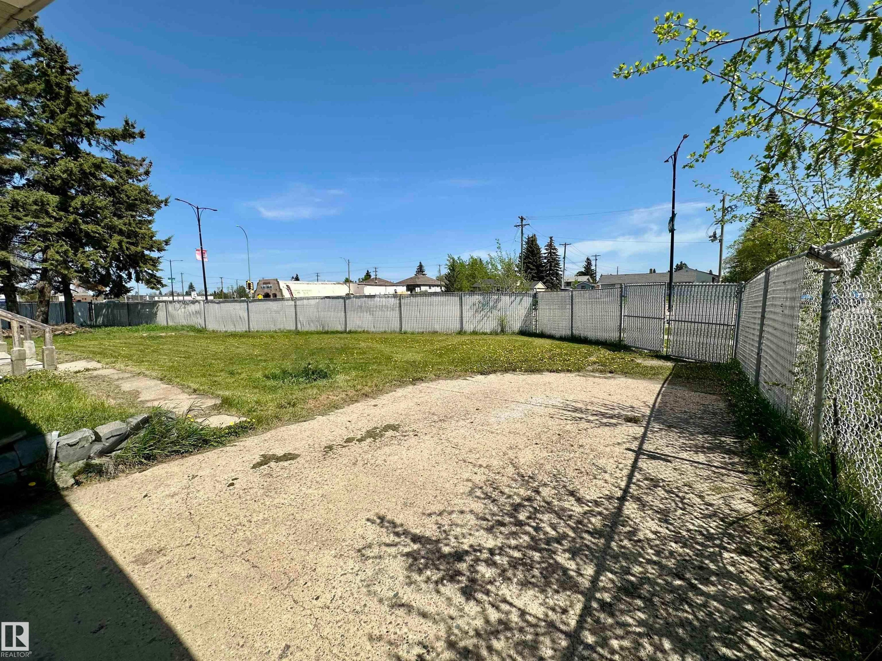 5001 Parkview Crescent, Cold Lake, AB - Outdoor With Backyard