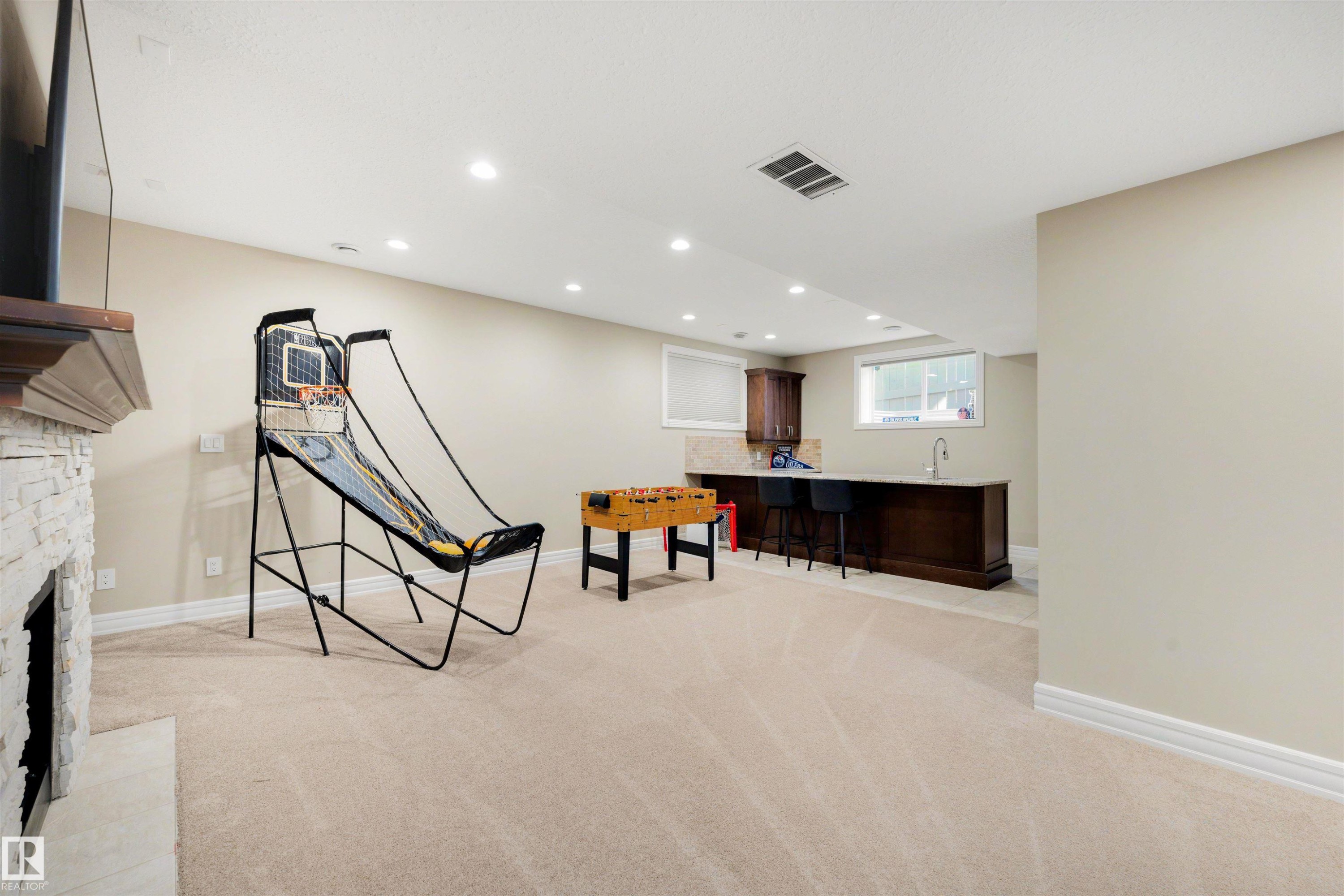 4376 Mcclung Crescent Nw, Edmonton, AB - Indoor