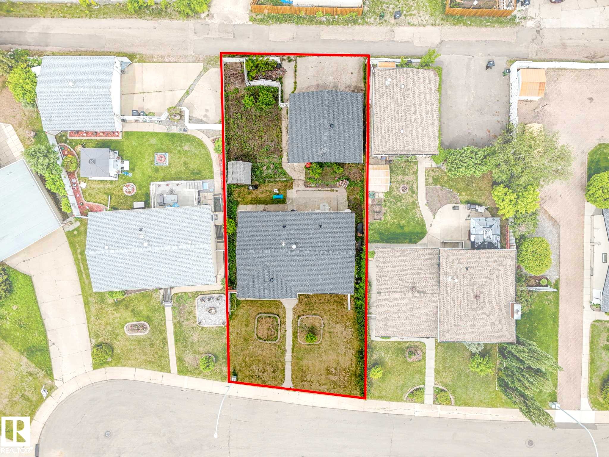 9528 151 Avenue, Edmonton, AB