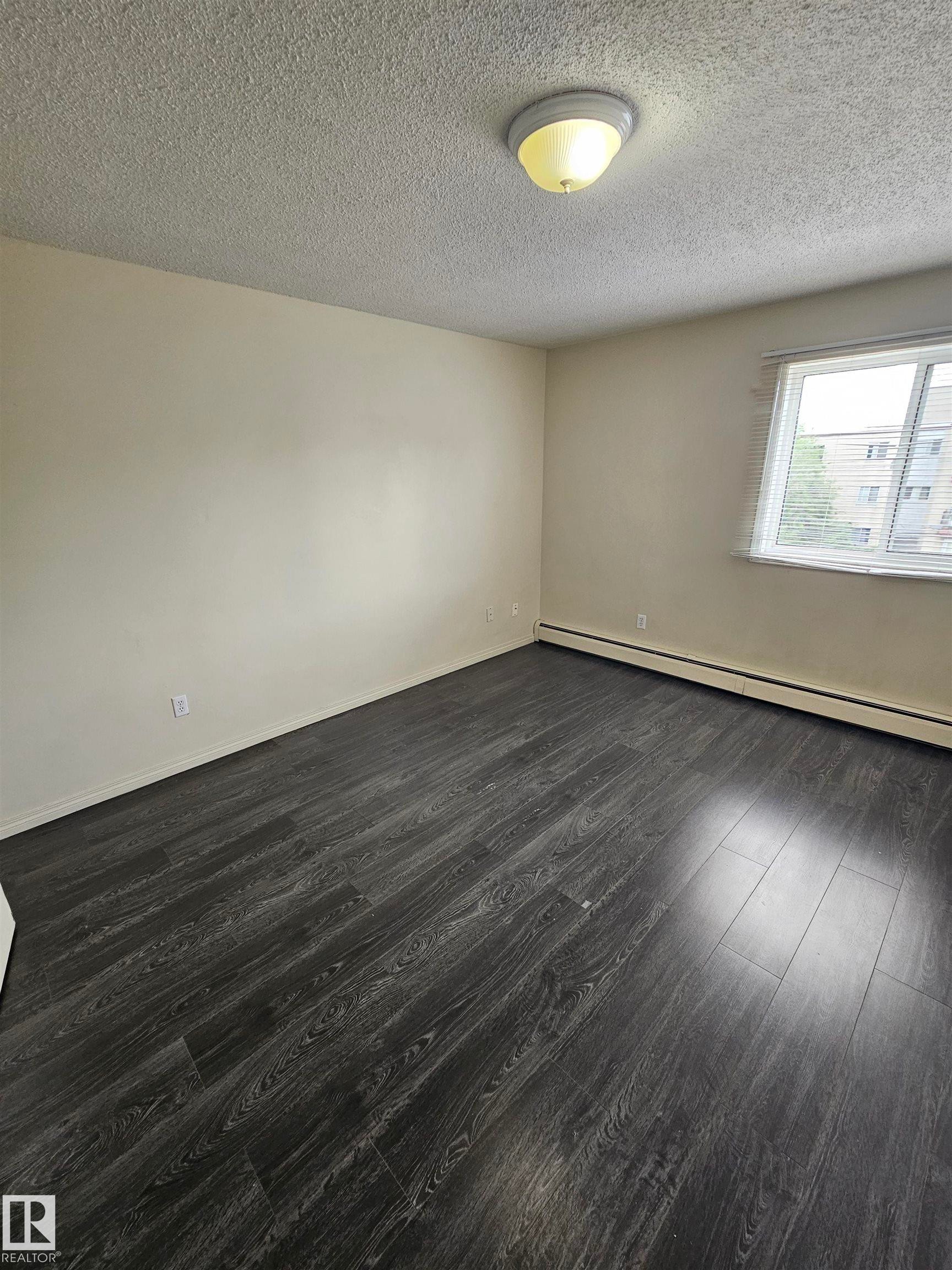 401 10615 110 Street, Edmonton, AB